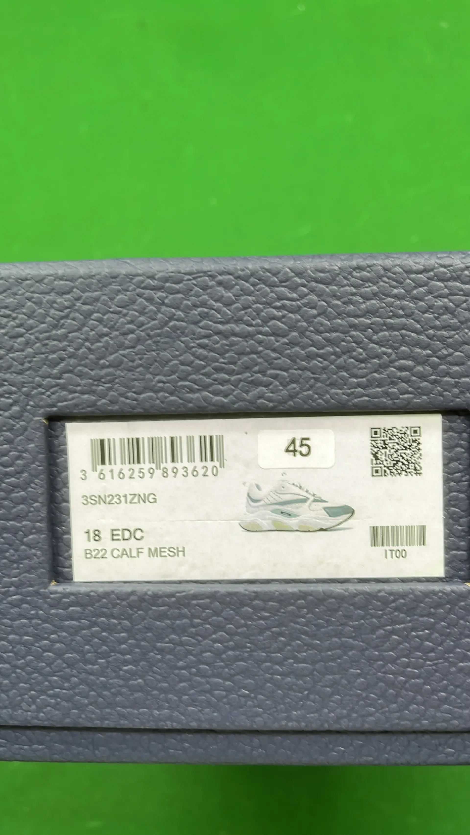 1:1 Batch DIOR B22 Shoes-1  in the Best OopBuy Spreadsheet QC photos