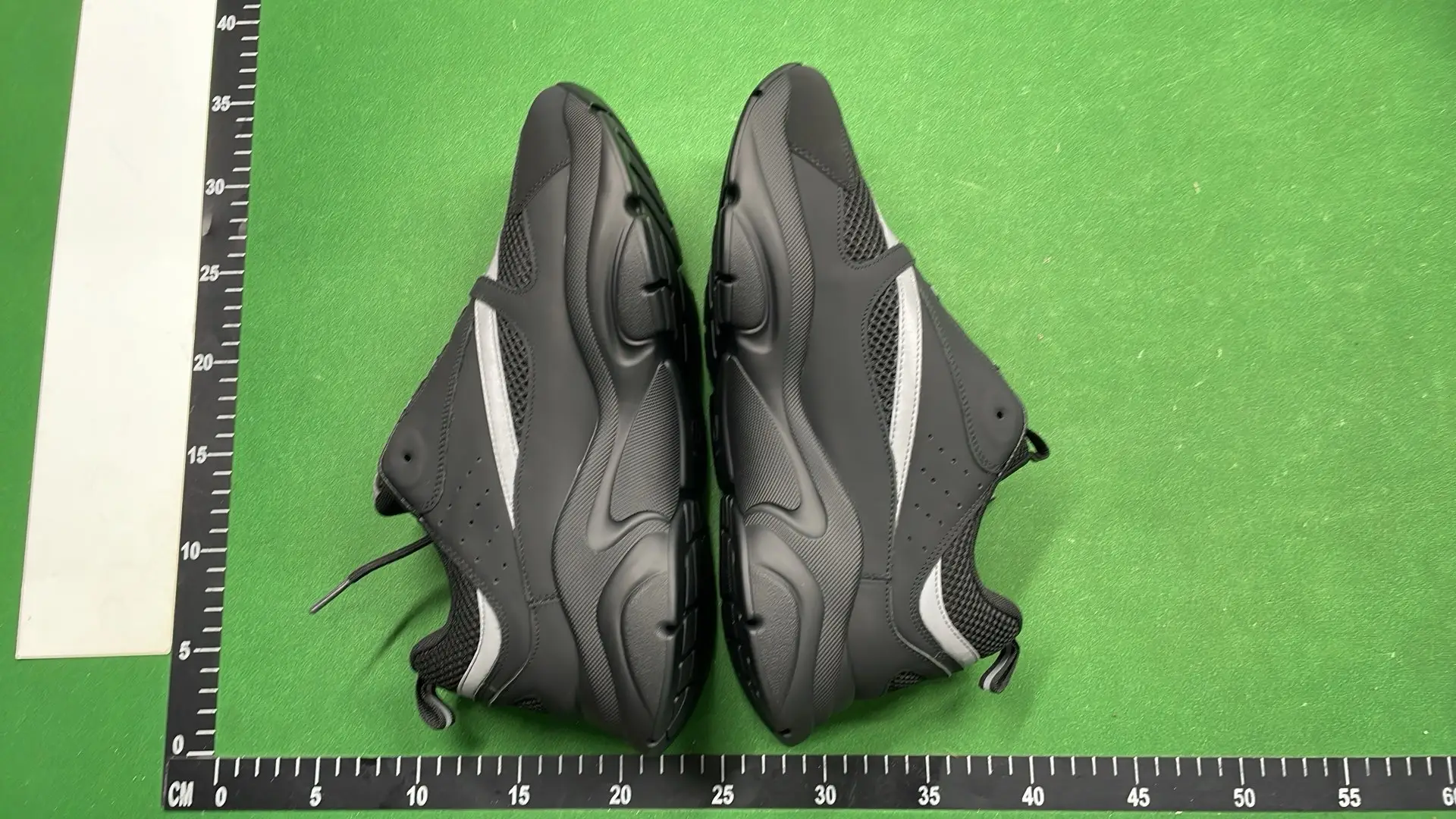 1:1 Batch DIOR B22 Shoes-1  in the Best OopBuy Spreadsheet QC photos