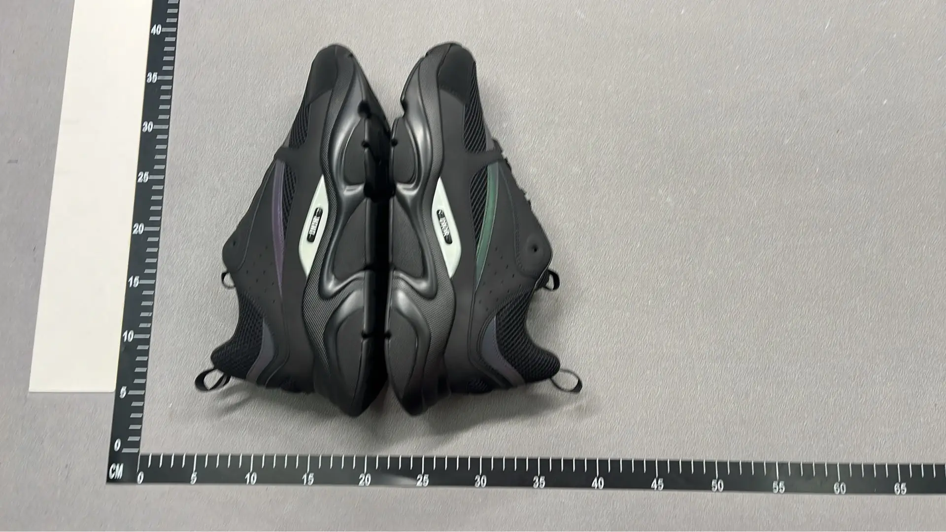 1:1 Batch DIOR B22 Shoes-1  in the Best OopBuy Spreadsheet QC photos