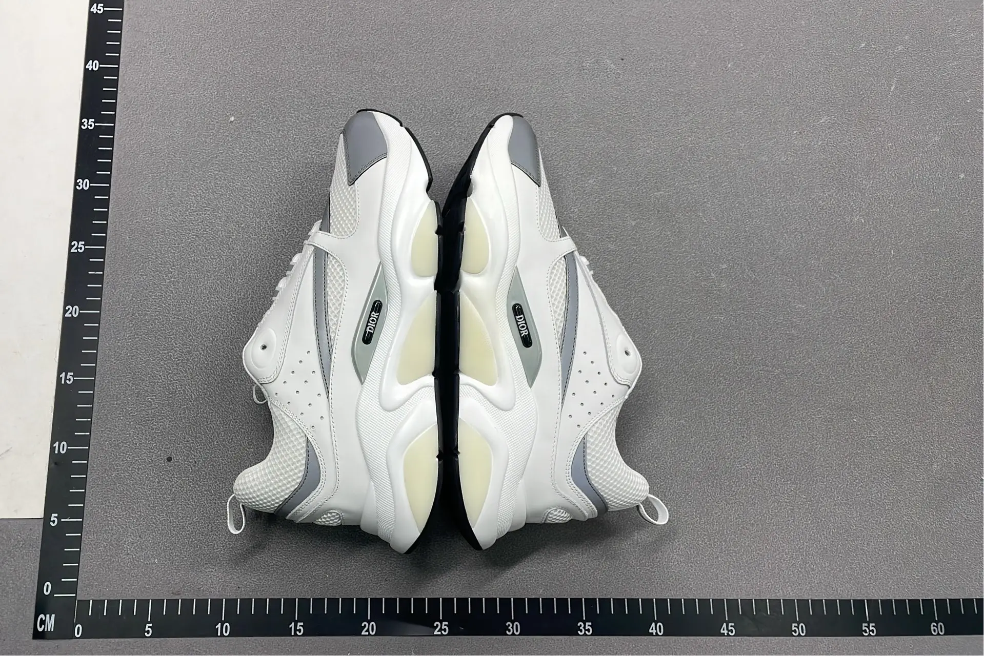 1:1 Batch DIOR B22 Shoes-1  in the Best OopBuy Spreadsheet QC photos
