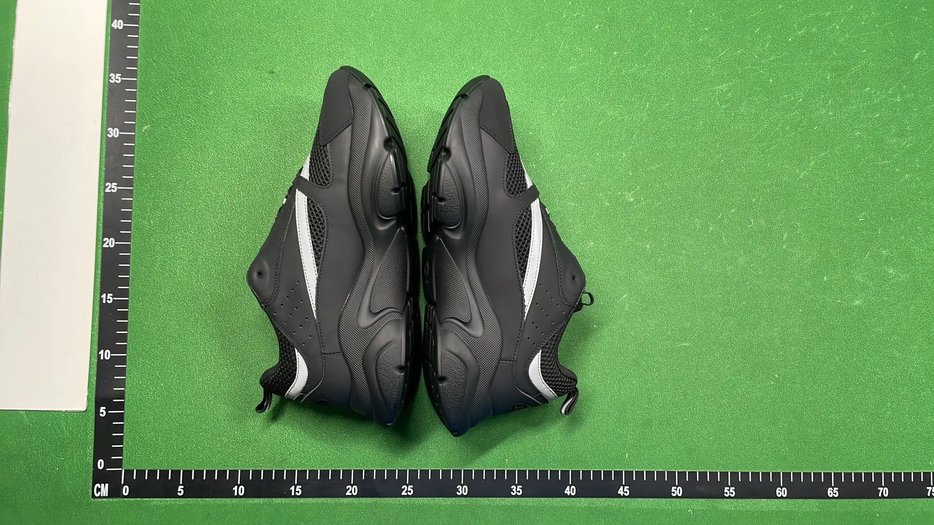 1:1 Batch DIOR B22 Shoes-1  in the Best OopBuy Spreadsheet QC photos
