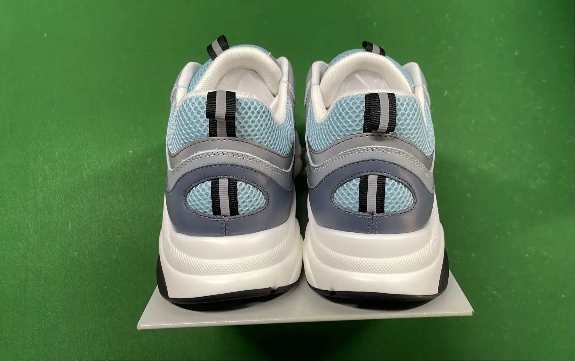 1:1 Batch DIOR B22 Shoes-1  in the Best OopBuy Spreadsheet QC photos