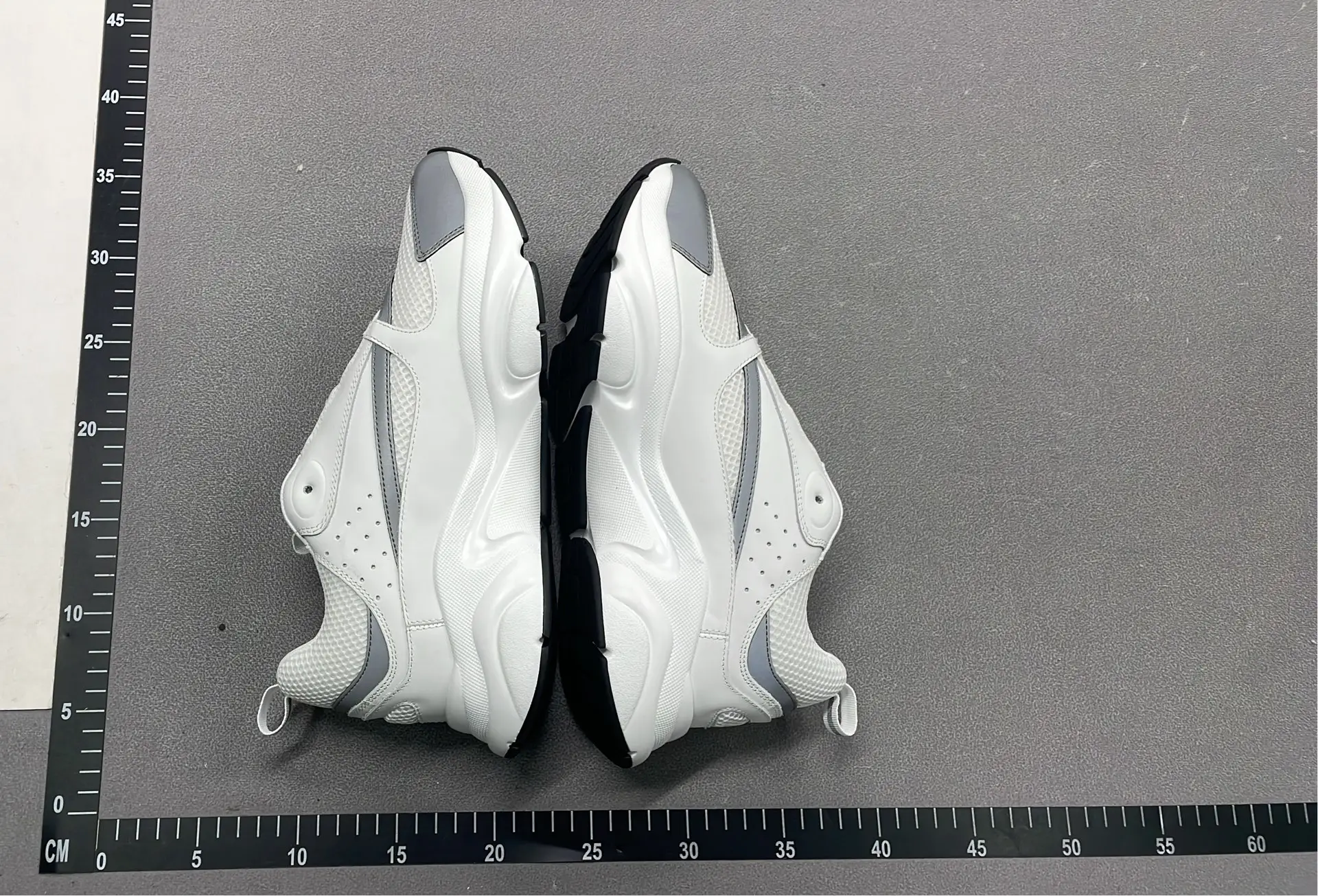 1:1 Batch DIOR B22 Shoes-1  in the Best OopBuy Spreadsheet QC photos