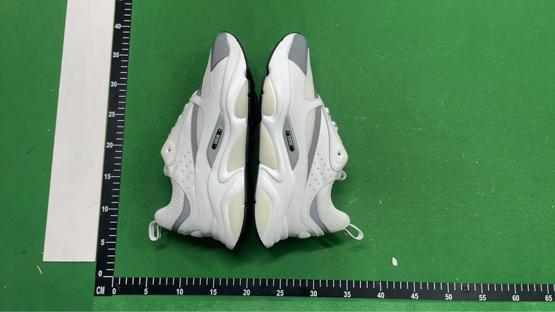 1:1 Batch DIOR B22 Shoes-1  in the Best OopBuy Spreadsheet QC photos