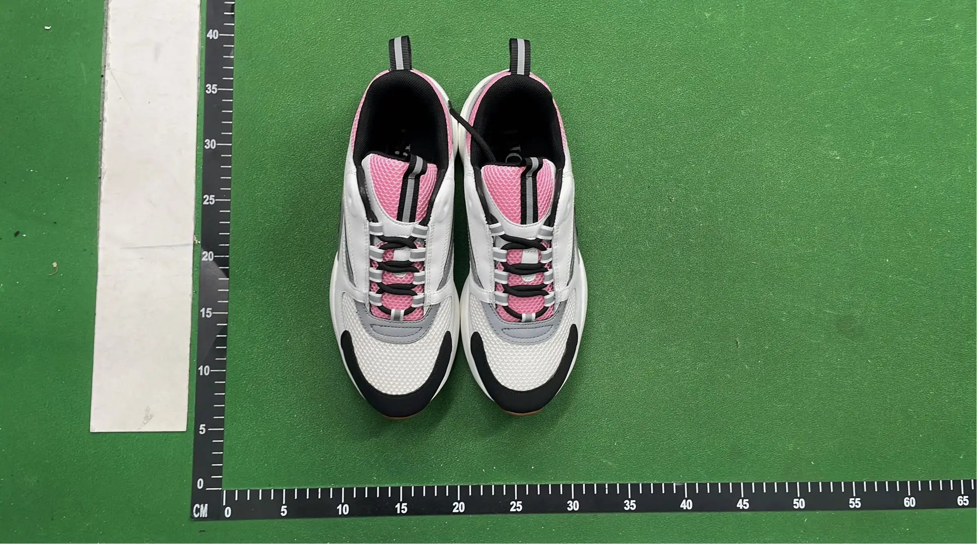 1:1 Batch DIOR B22 Shoes-1  in the Best OopBuy Spreadsheet QC photos