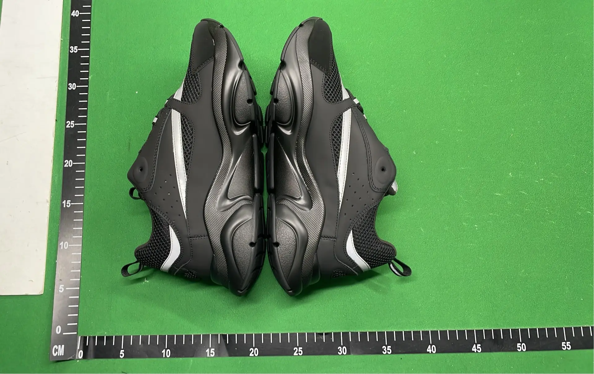1:1 Batch DIOR B22 Shoes-1  in the Best OopBuy Spreadsheet QC photos