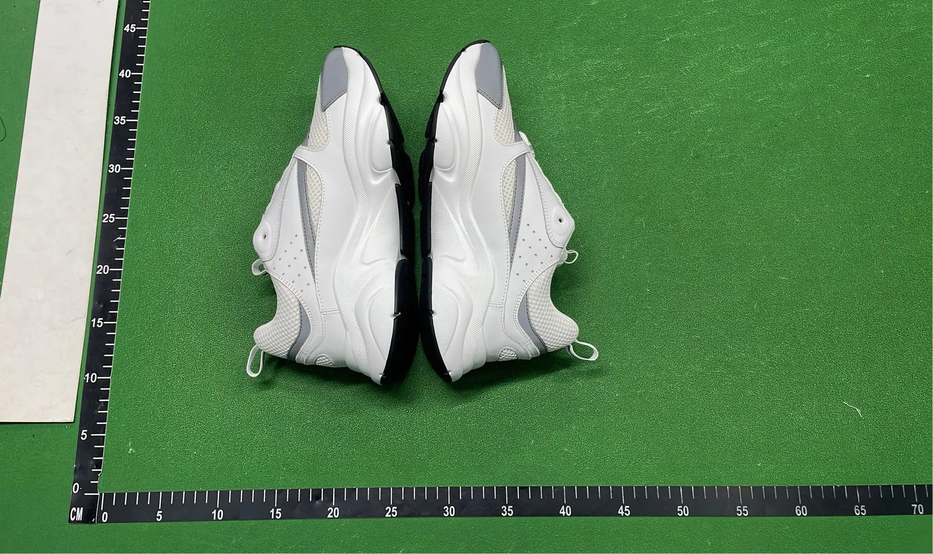 1:1 Batch DIOR B22 Shoes-1  in the Best OopBuy Spreadsheet QC photos
