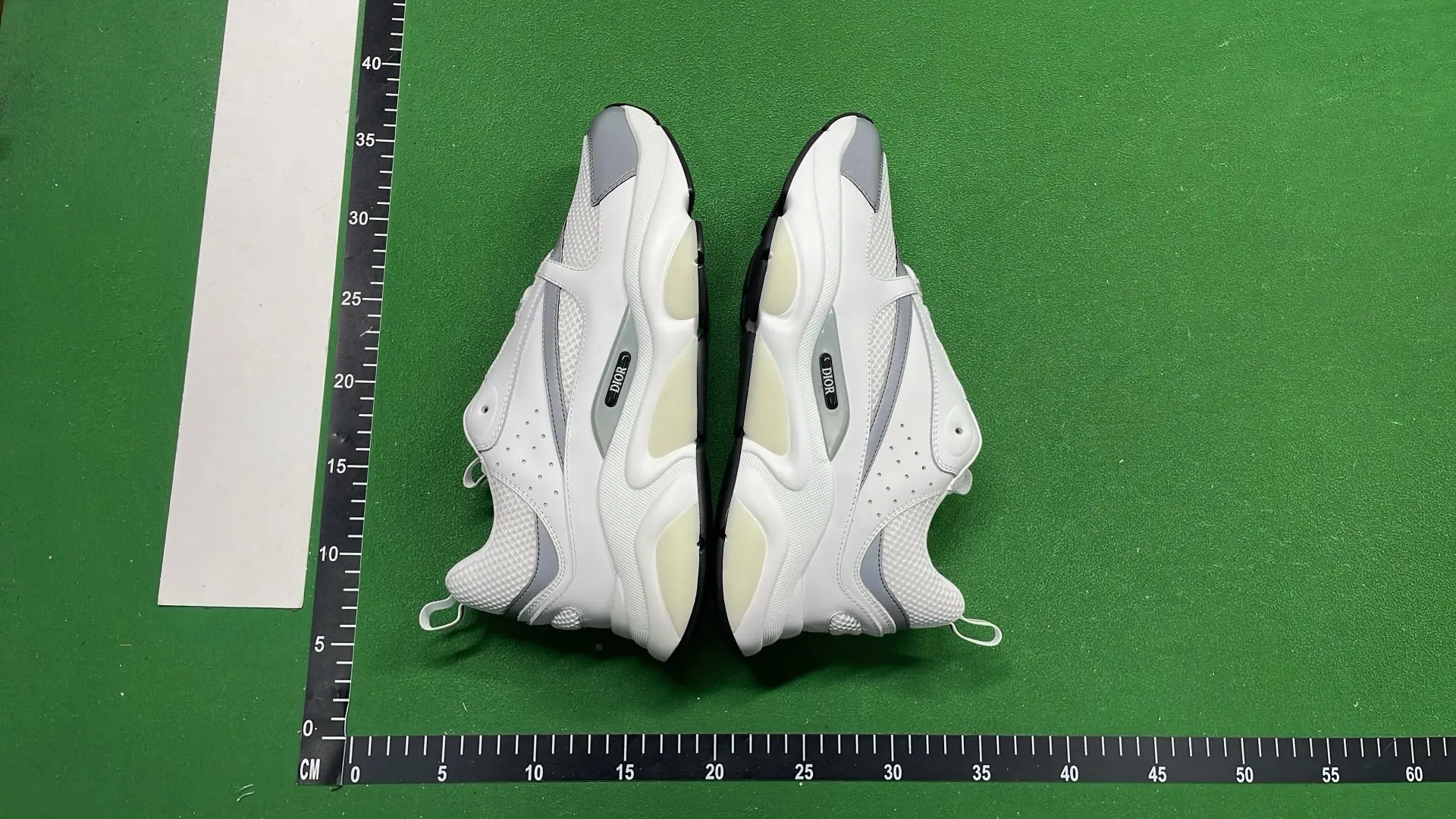 1:1 Batch DIOR B22 Shoes-1  in the Best OopBuy Spreadsheet QC photos