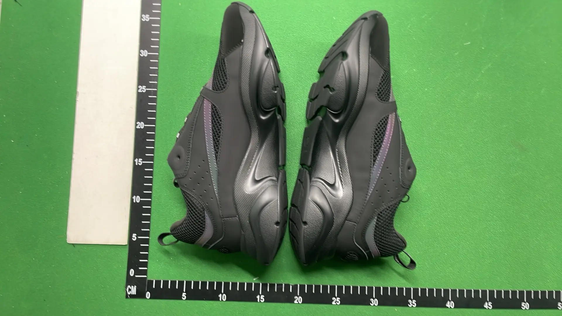 1:1 Batch DIOR B22 Shoes-1  in the Best OopBuy Spreadsheet QC photos
