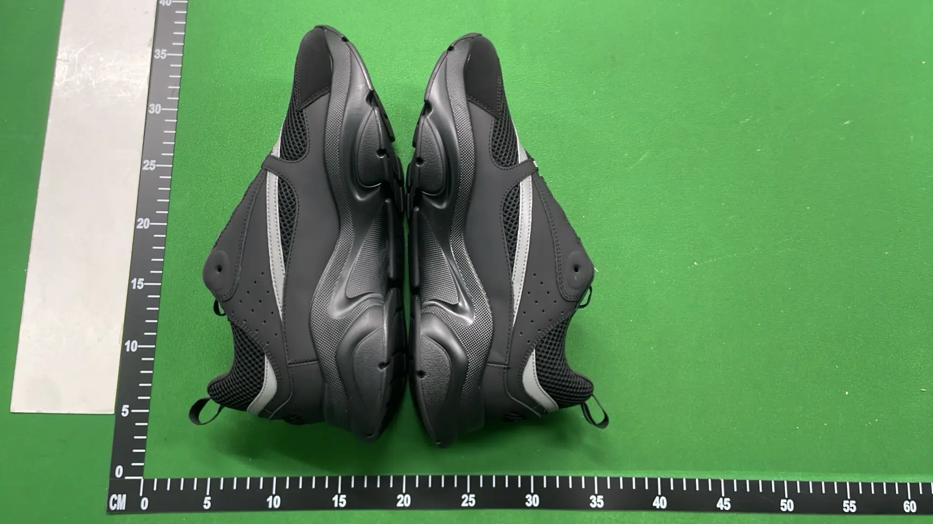 1:1 Batch DIOR B22 Shoes-1  in the Best OopBuy Spreadsheet QC photos