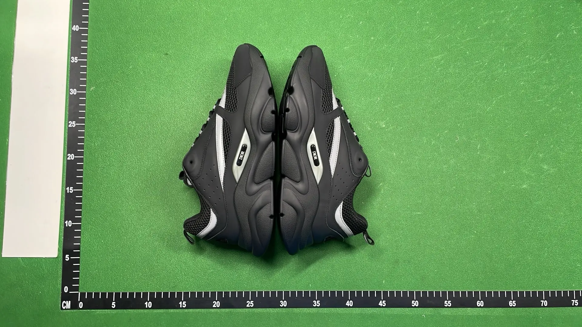 1:1 Batch DIOR B22 Shoes-1  in the Best OopBuy Spreadsheet QC photos