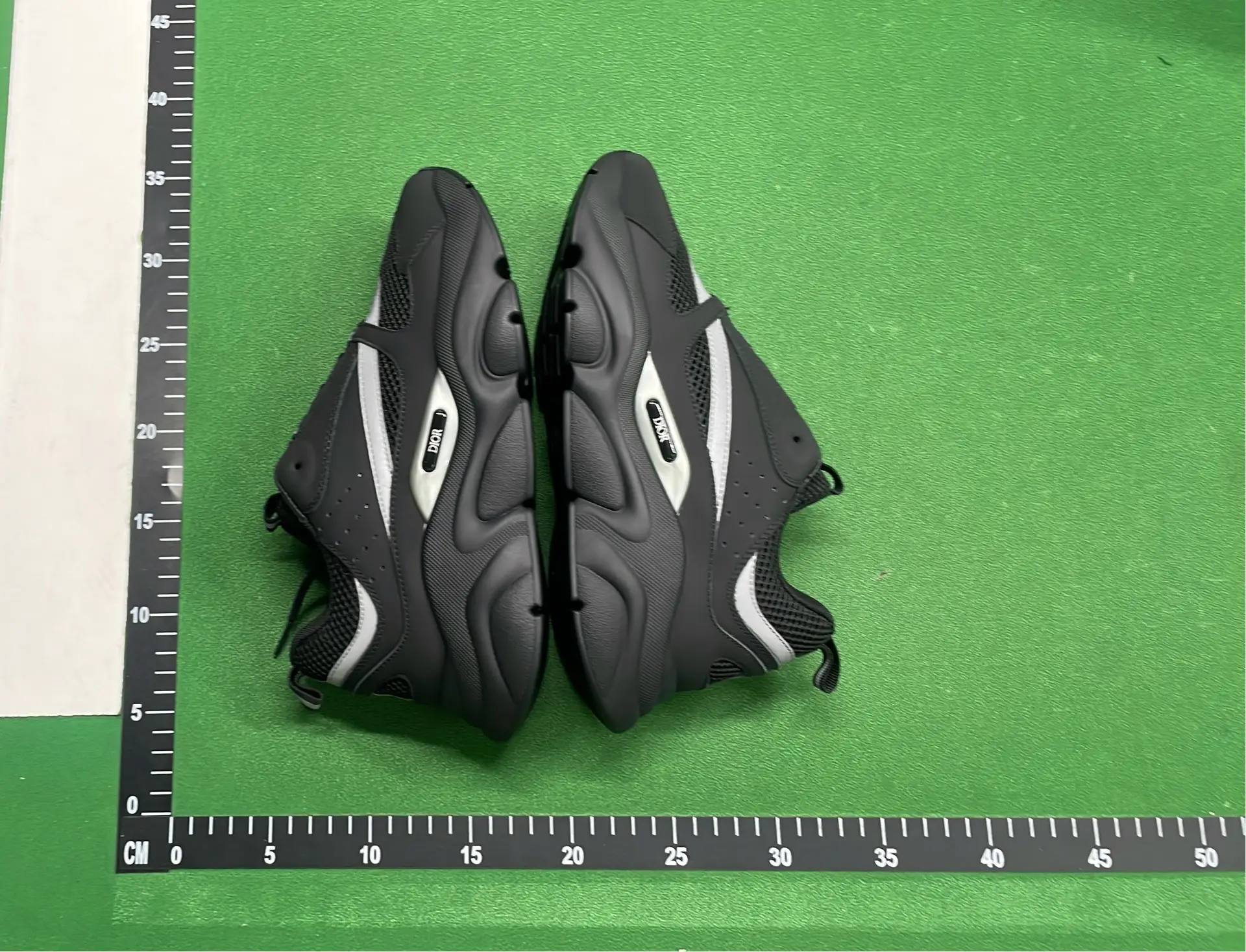 1:1 Batch DIOR B22 Shoes-1  in the Best OopBuy Spreadsheet QC photos