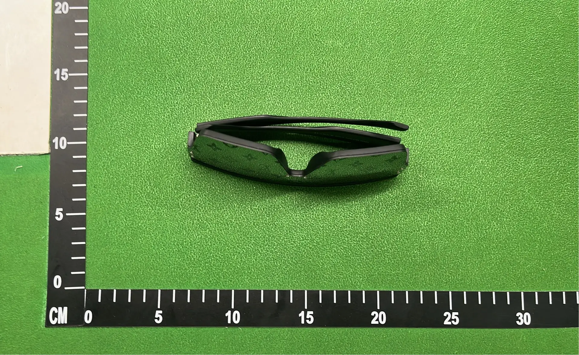 1:1 Batch LOUIS VUITTON sunglasses  in the Best OopBuy Spreadsheet QC photos