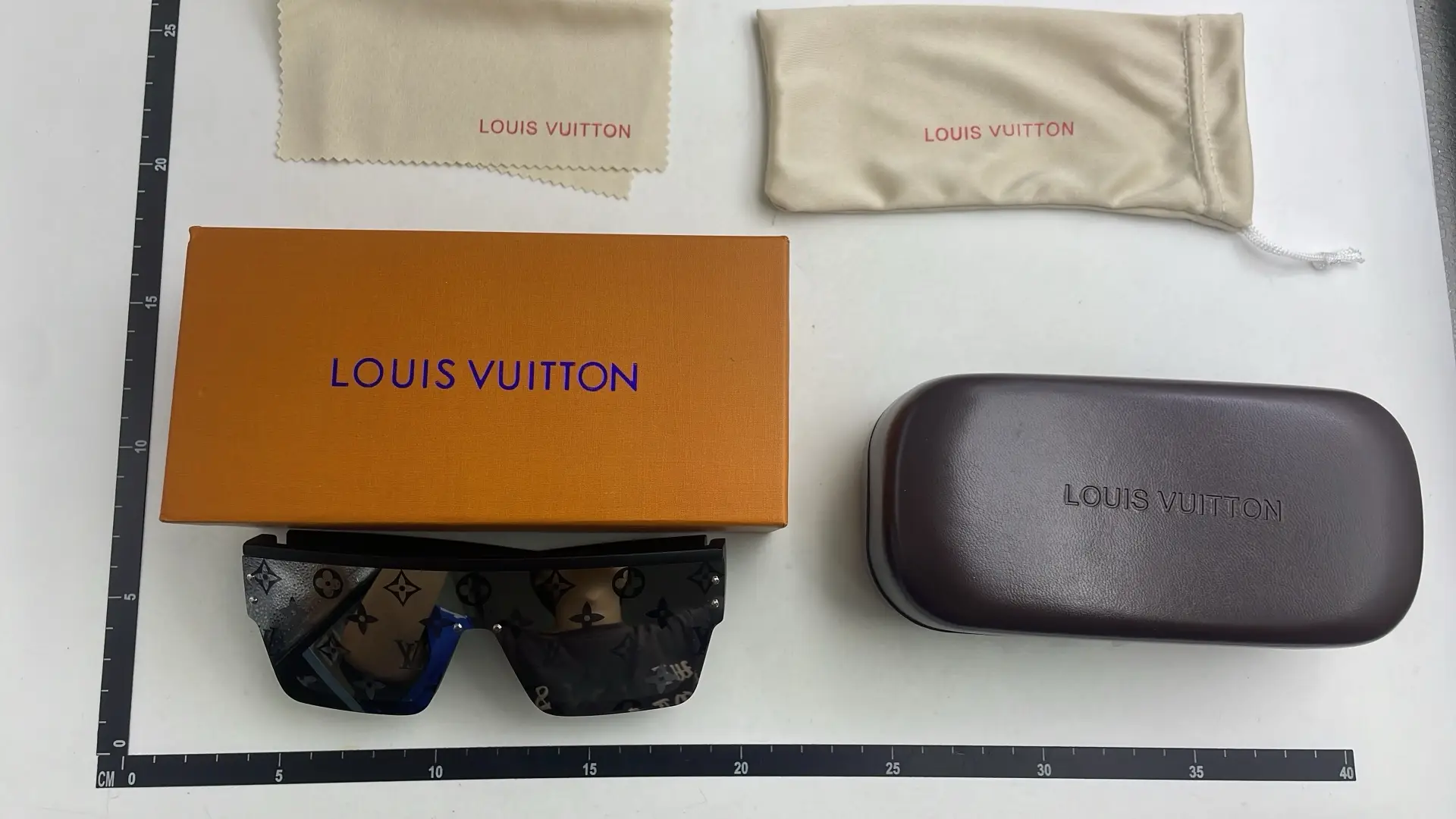 1:1 Batch LOUIS VUITTON sunglasses  in the Best OopBuy Spreadsheet QC photos