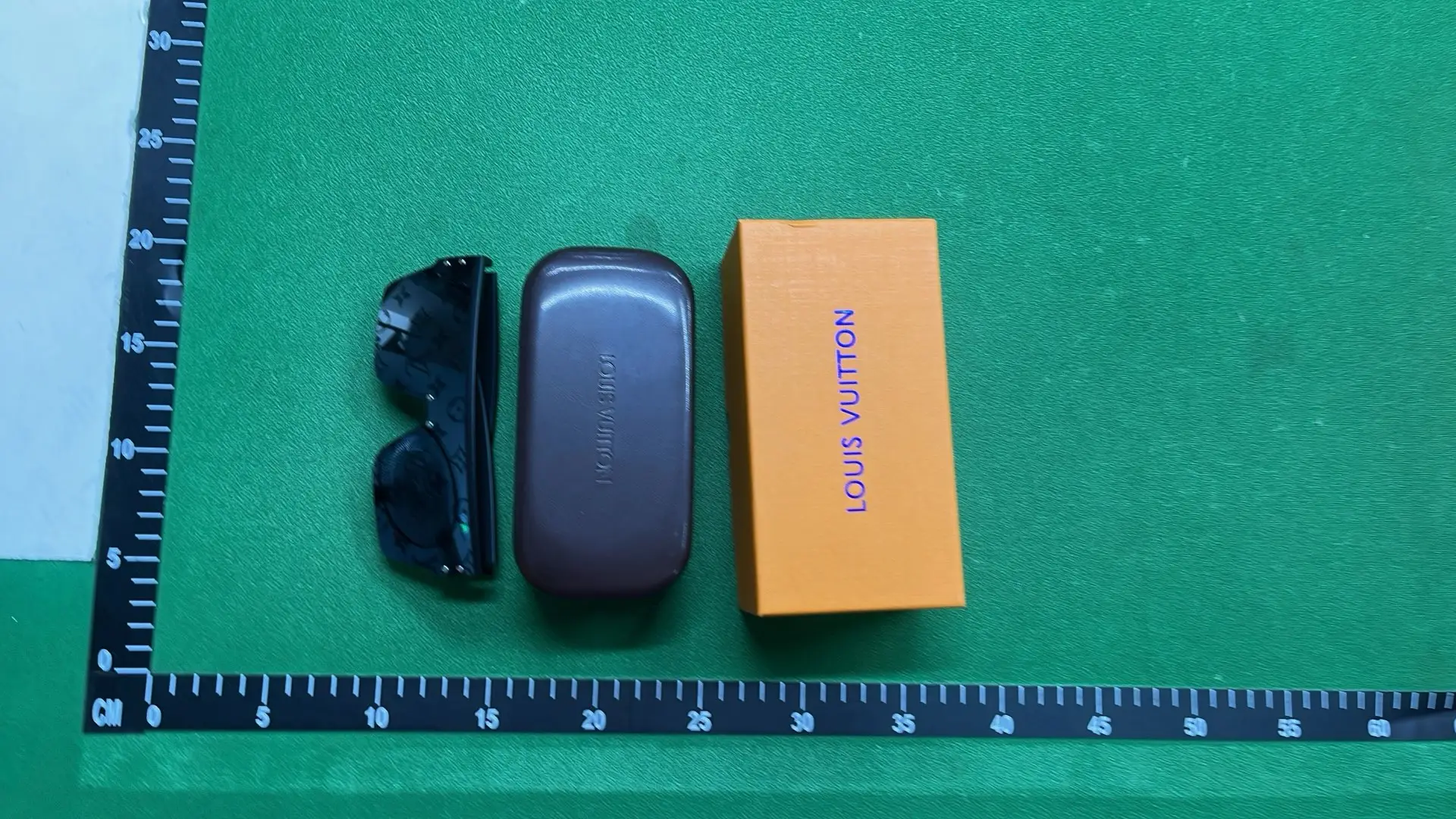 1:1 Batch LOUIS VUITTON sunglasses  in the Best OopBuy Spreadsheet QC photos