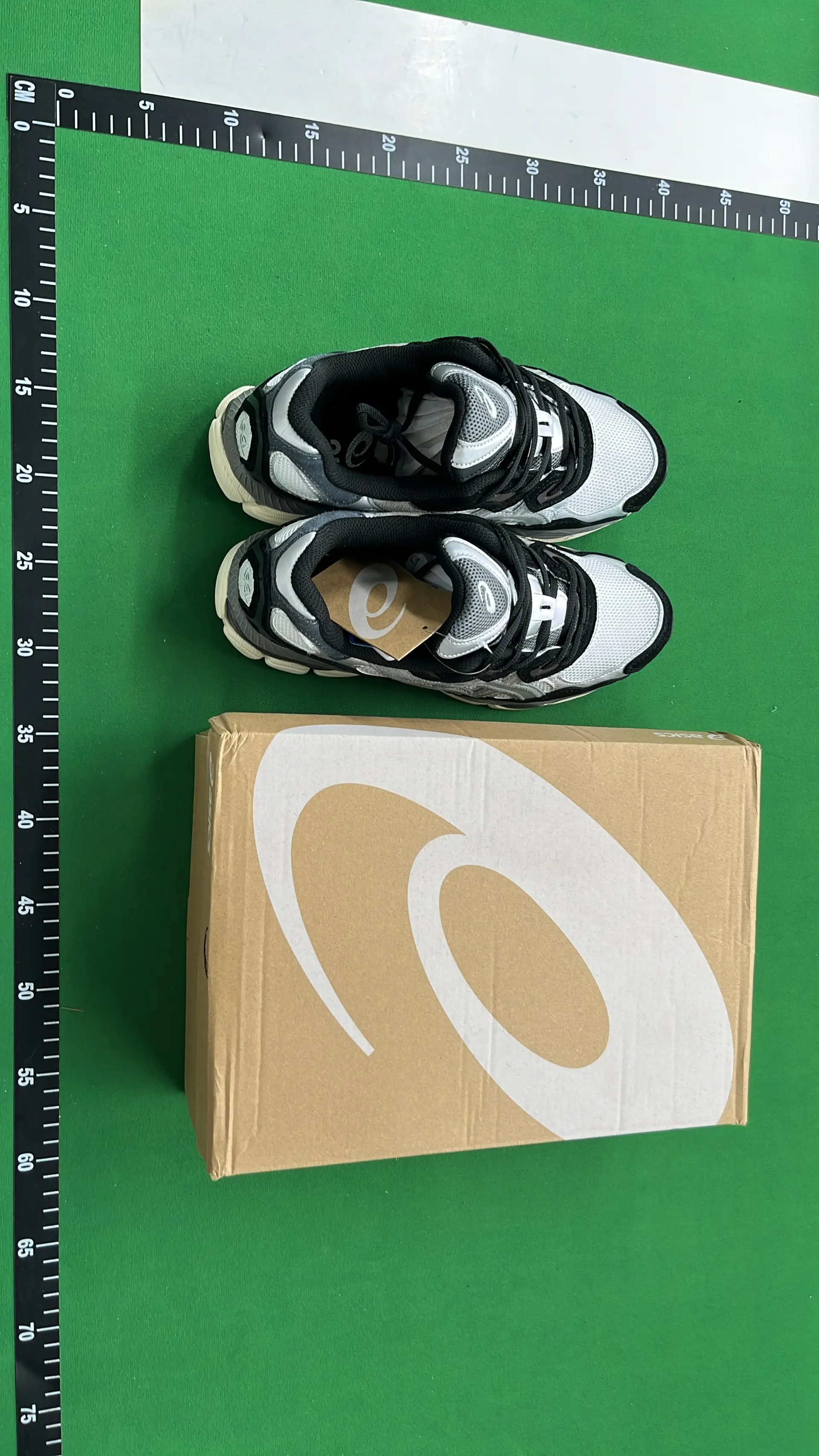 1:1 Batch Asics GEL-NYCshoes  in the Best OopBuy Spreadsheet QC photos