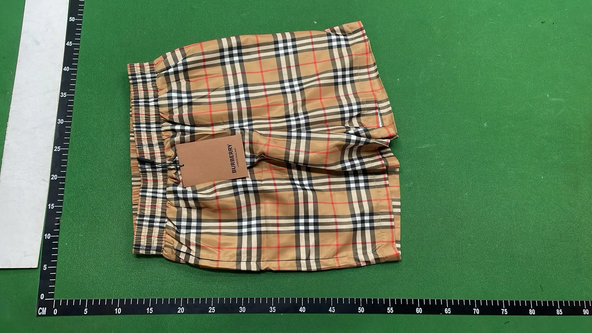 1:1 Batch Burberry shorts  in the Best OopBuy Spreadsheet QC photos