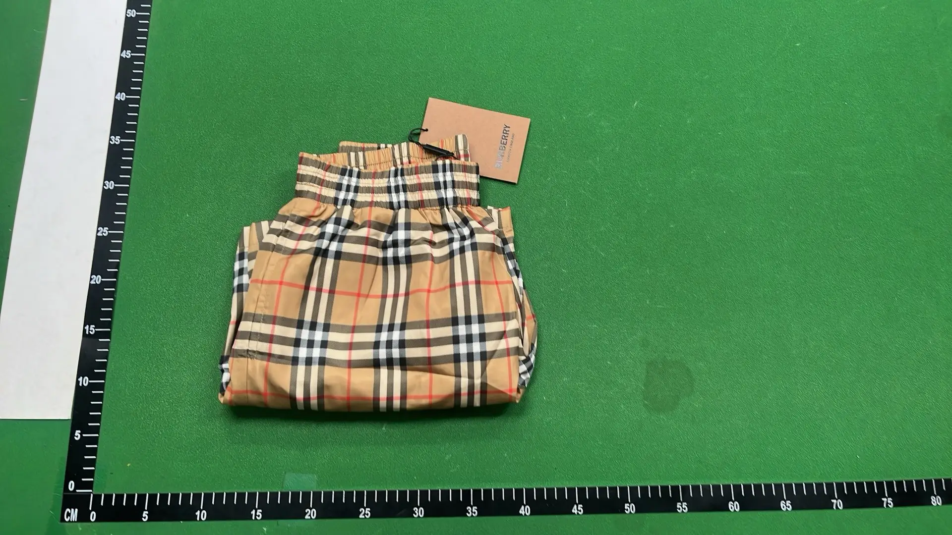 1:1 Batch Burberry shorts  in the Best OopBuy Spreadsheet QC photos