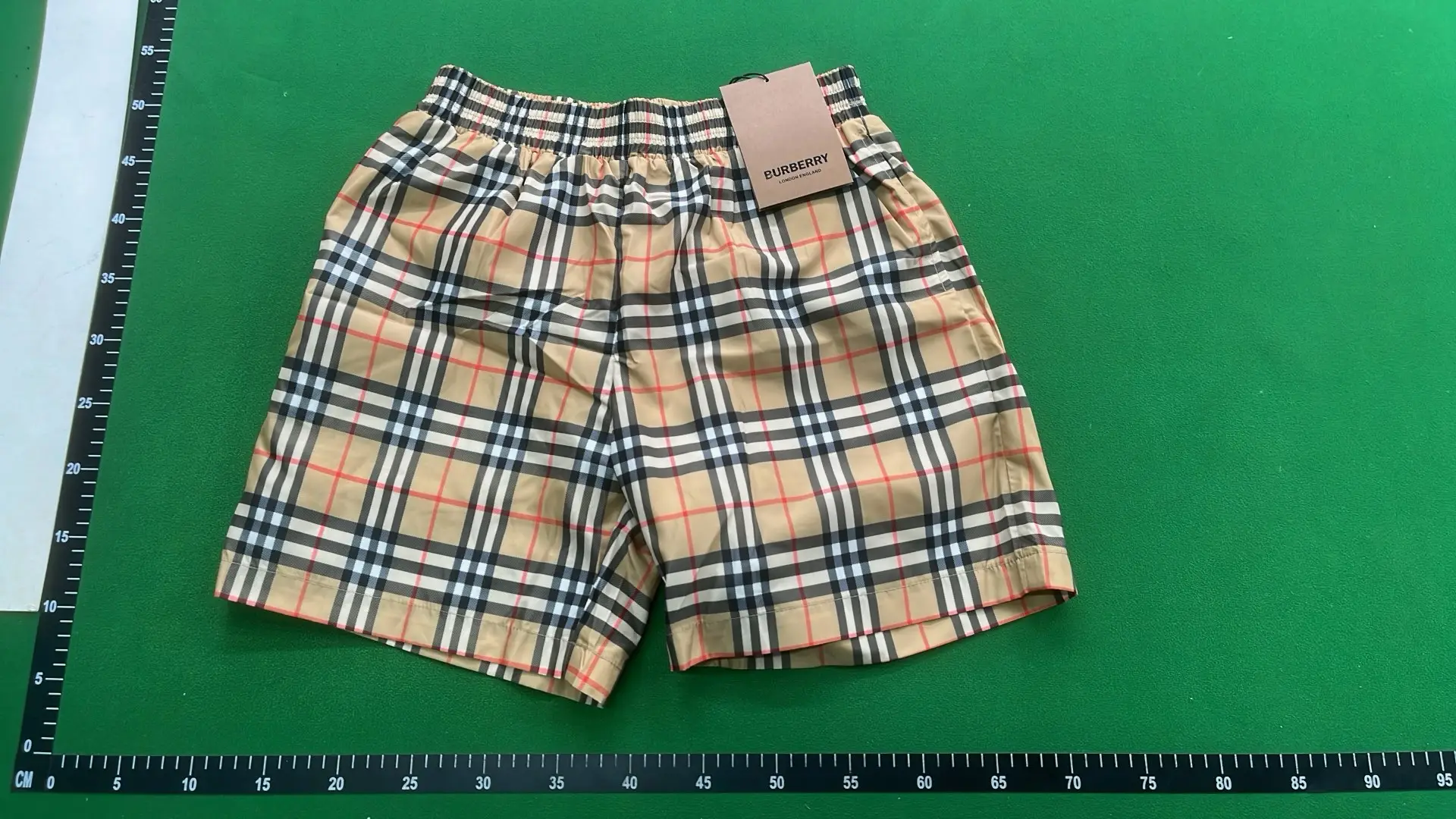 1:1 Batch Burberry shorts  in the Best OopBuy Spreadsheet QC photos