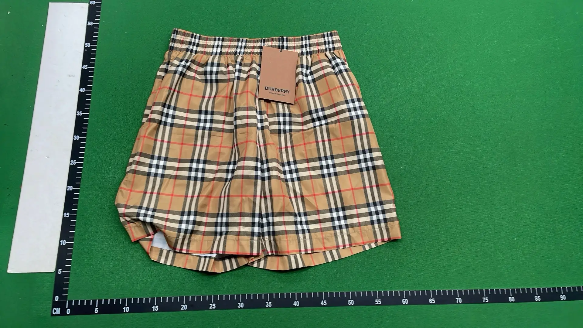 1:1 Batch Burberry shorts  in the Best OopBuy Spreadsheet QC photos
