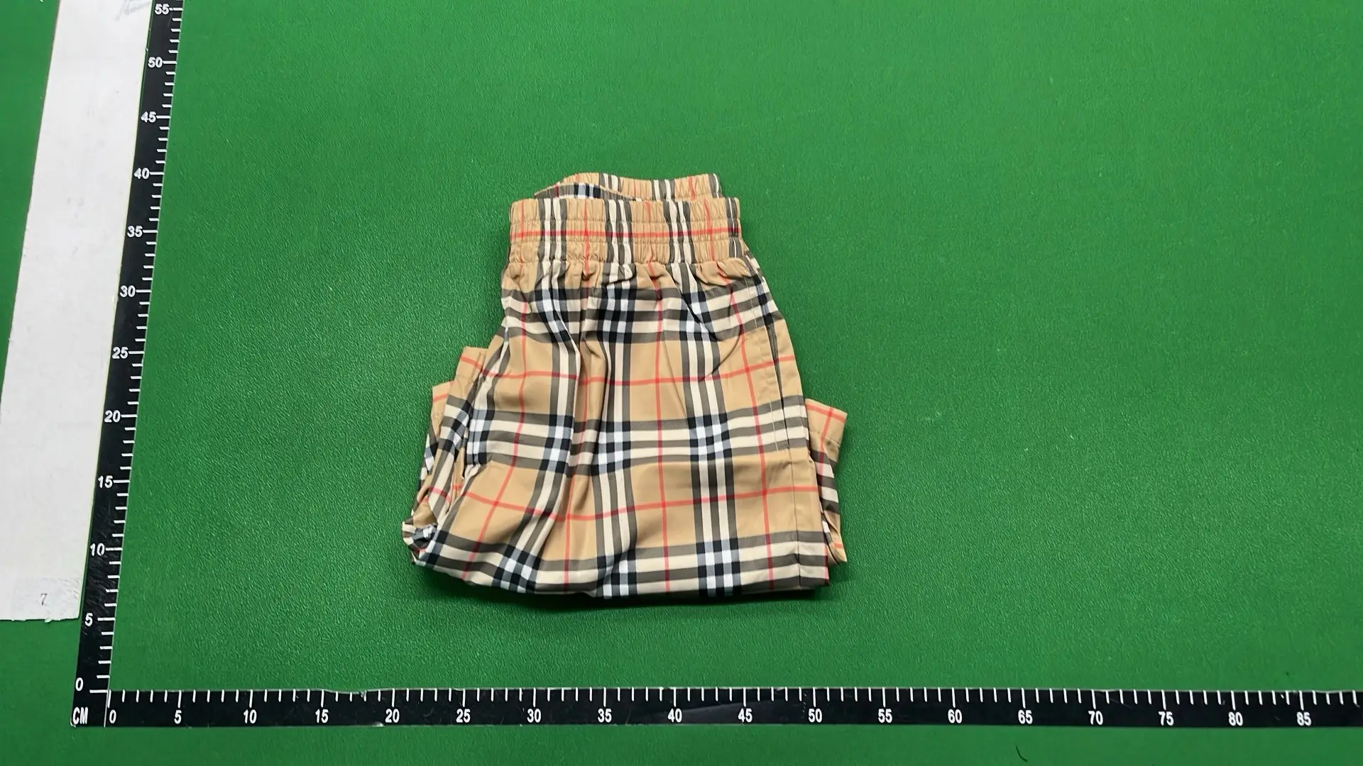 1:1 Batch Burberry shorts  in the Best OopBuy Spreadsheet QC photos