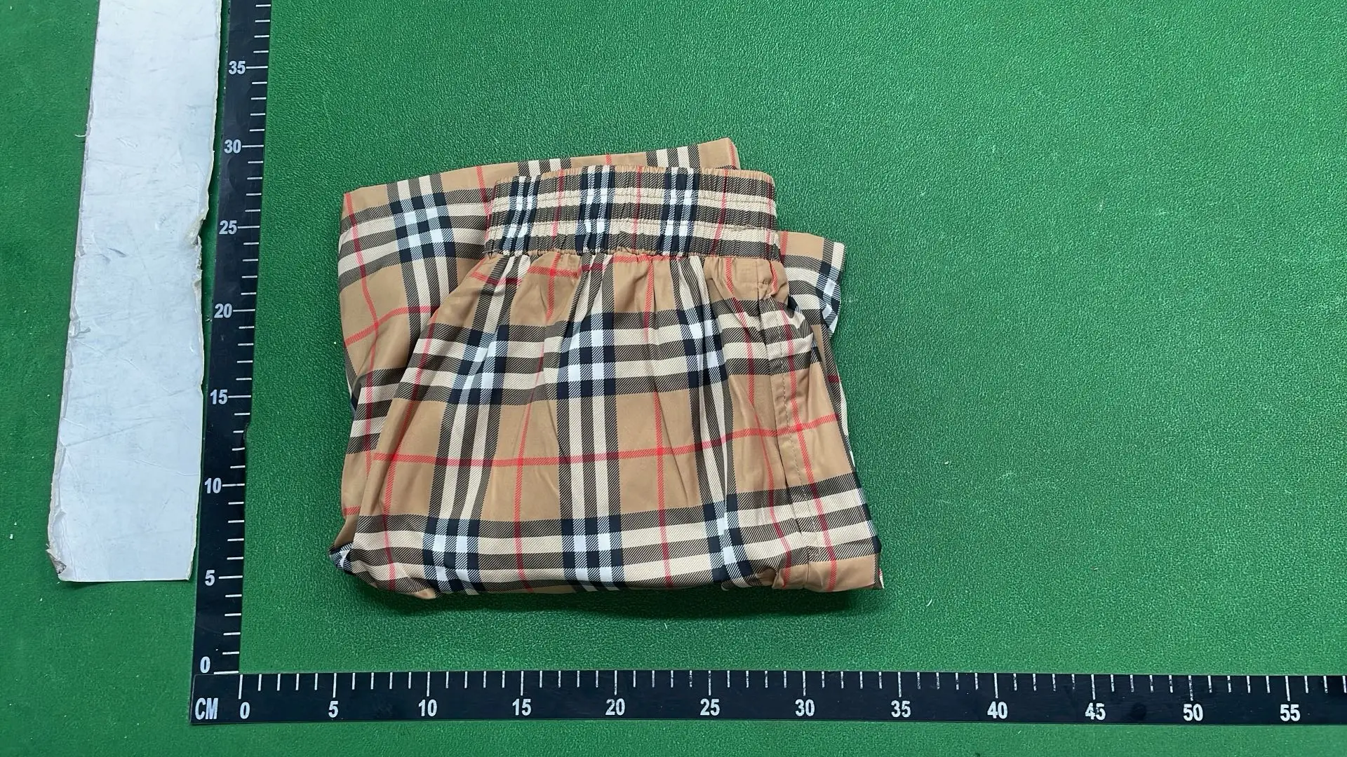 1:1 Batch Burberry shorts  in the Best OopBuy Spreadsheet QC photos
