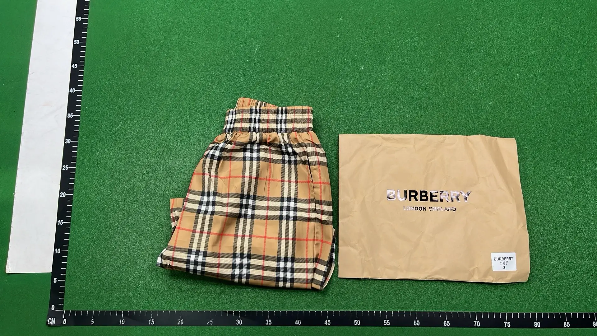 1:1 Batch Burberry shorts  in the Best OopBuy Spreadsheet QC photos