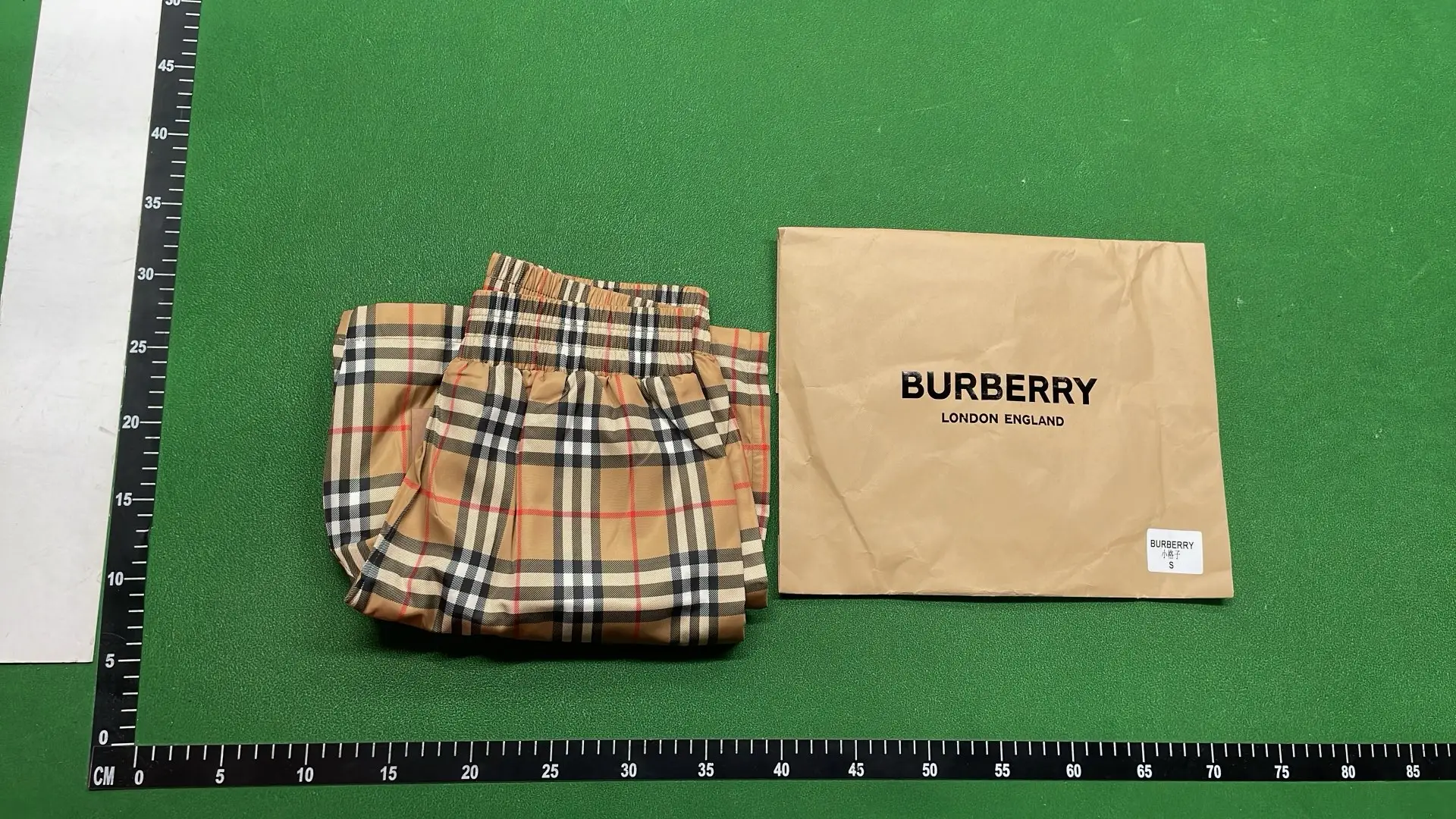 1:1 Batch Burberry shorts  in the Best OopBuy Spreadsheet QC photos