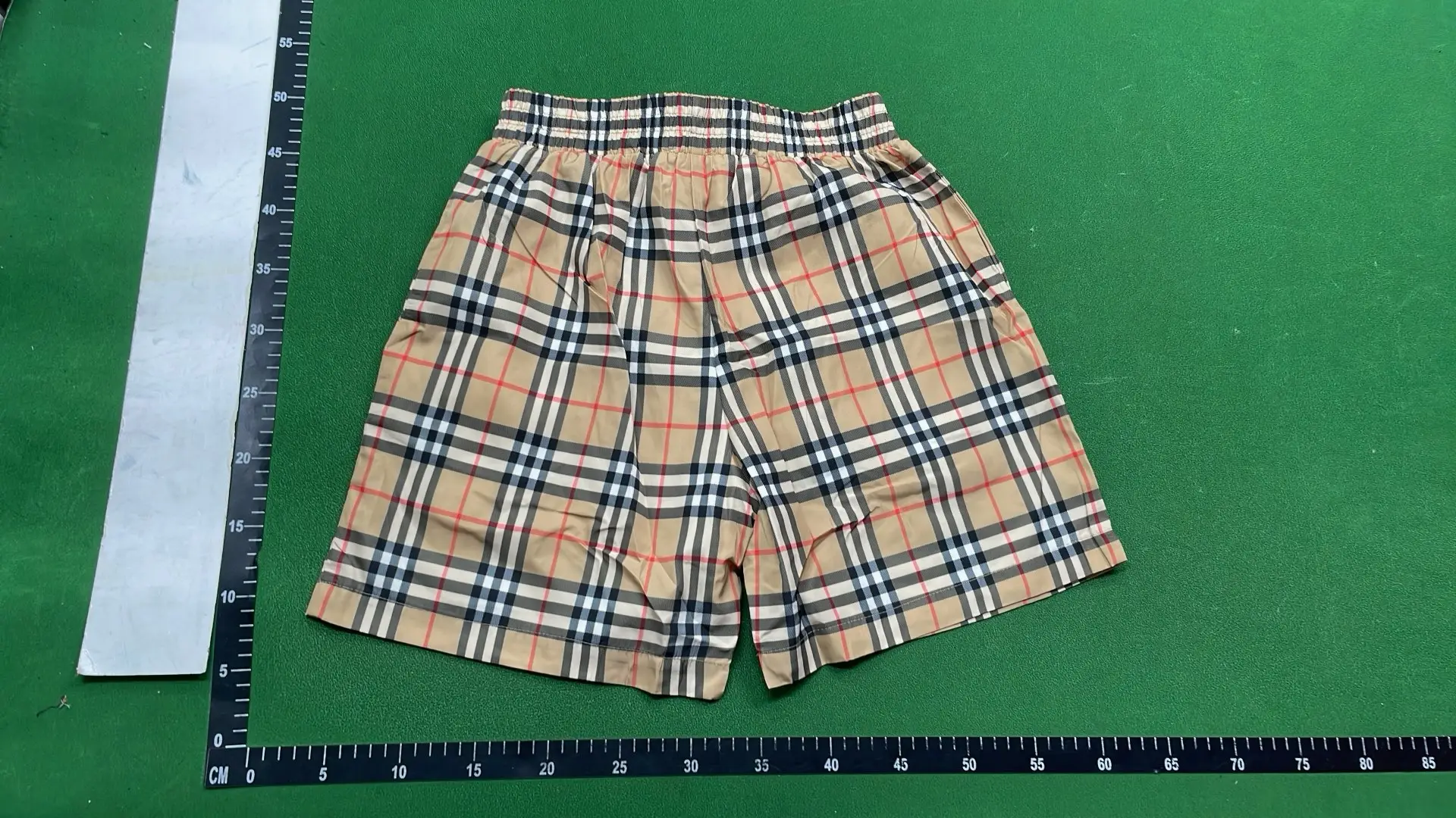 1:1 Batch Burberry shorts  in the Best OopBuy Spreadsheet QC photos