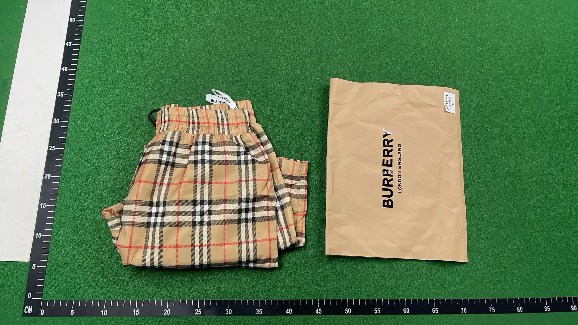 1:1 Batch Burberry shorts  in the Best OopBuy Spreadsheet QC photos
