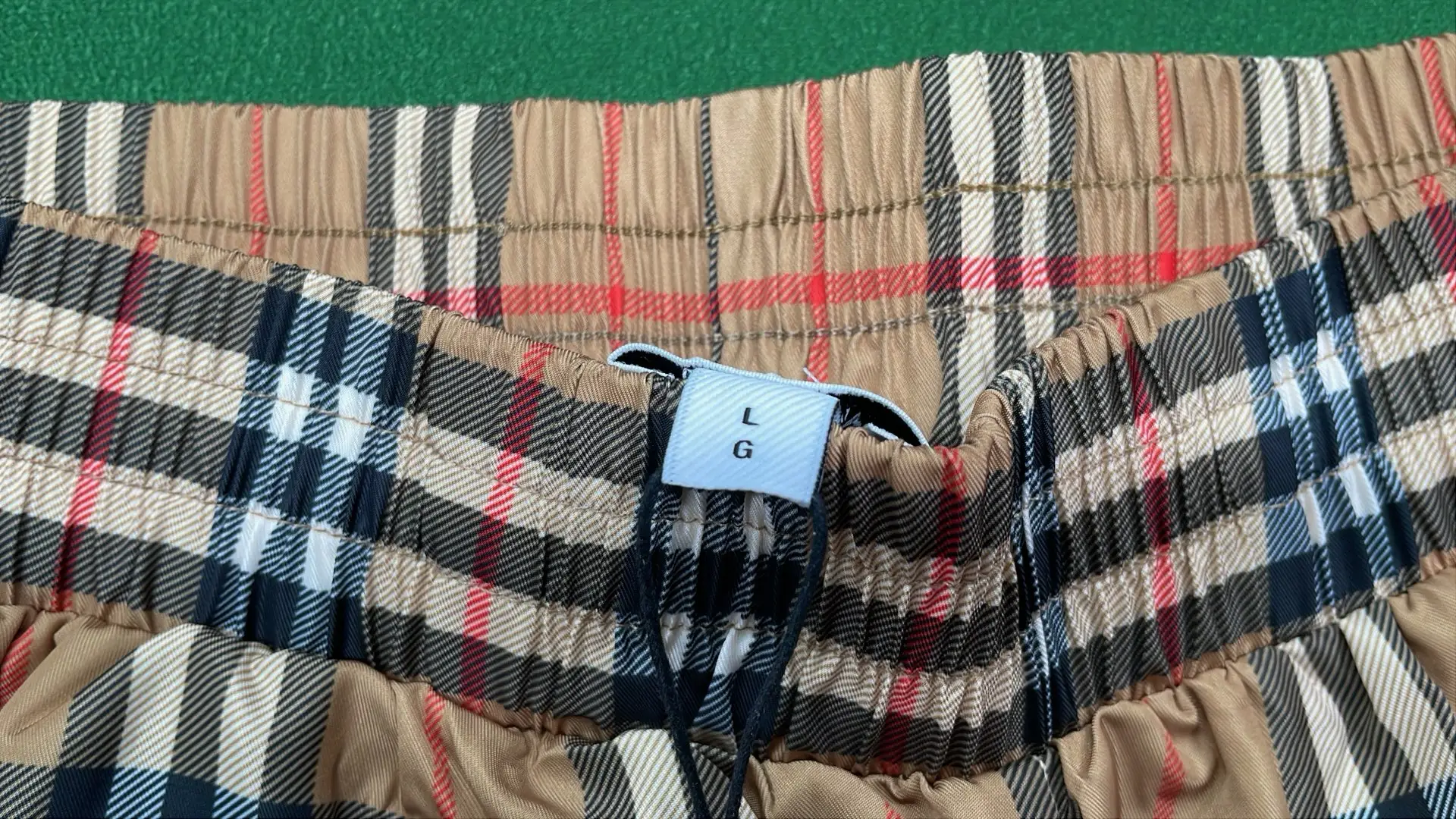 1:1 Batch Burberry shorts  in the Best OopBuy Spreadsheet QC photos