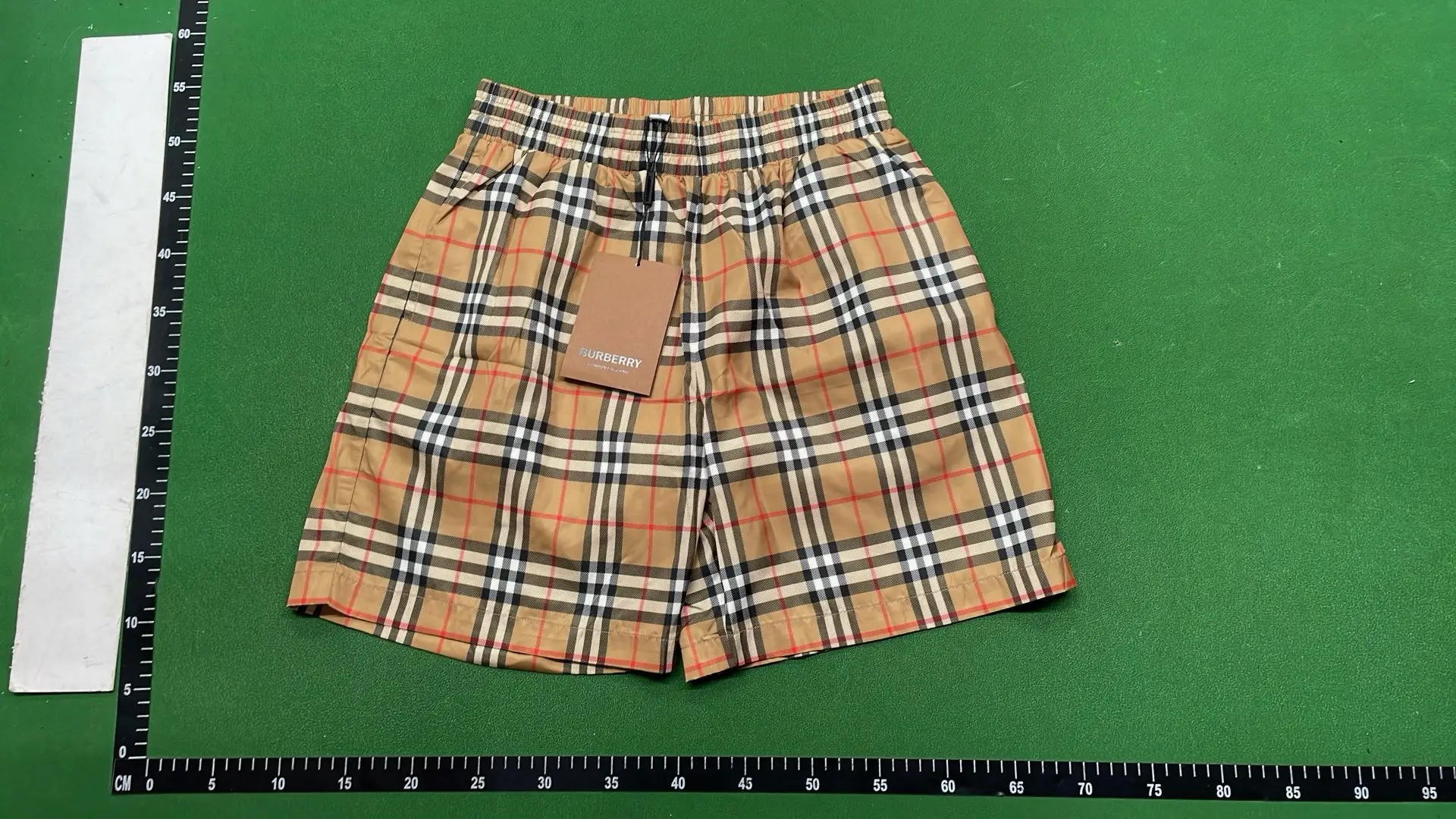 1:1 Batch Burberry shorts  in the Best OopBuy Spreadsheet QC photos