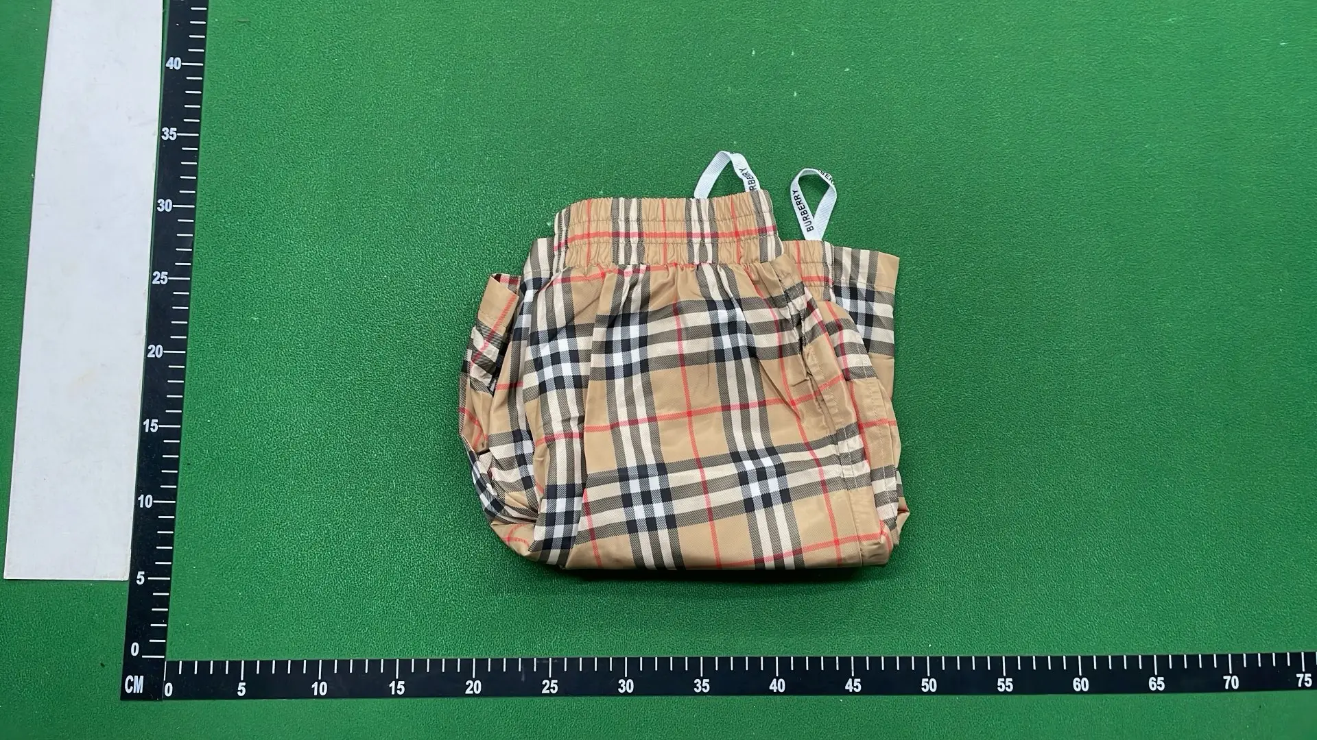1:1 Batch Burberry shorts  in the Best OopBuy Spreadsheet QC photos