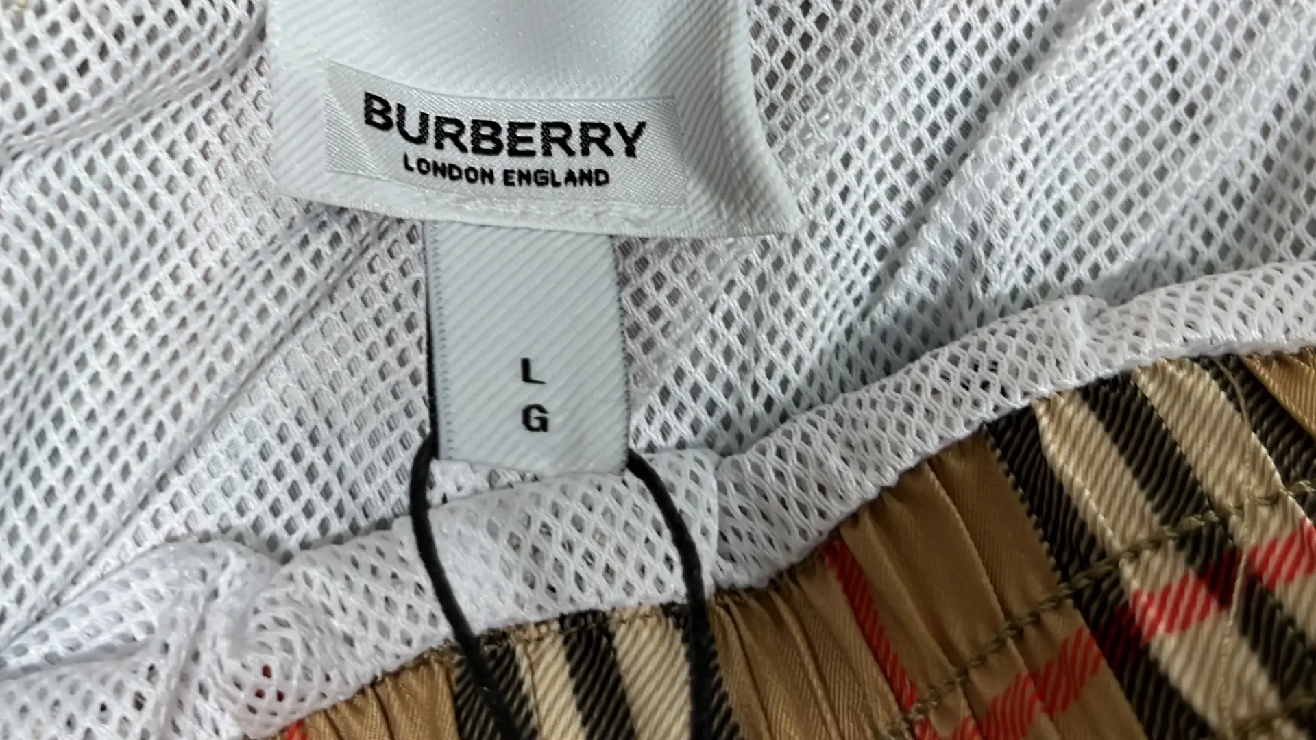 1:1 Batch Burberry shorts  in the Best OopBuy Spreadsheet QC photos