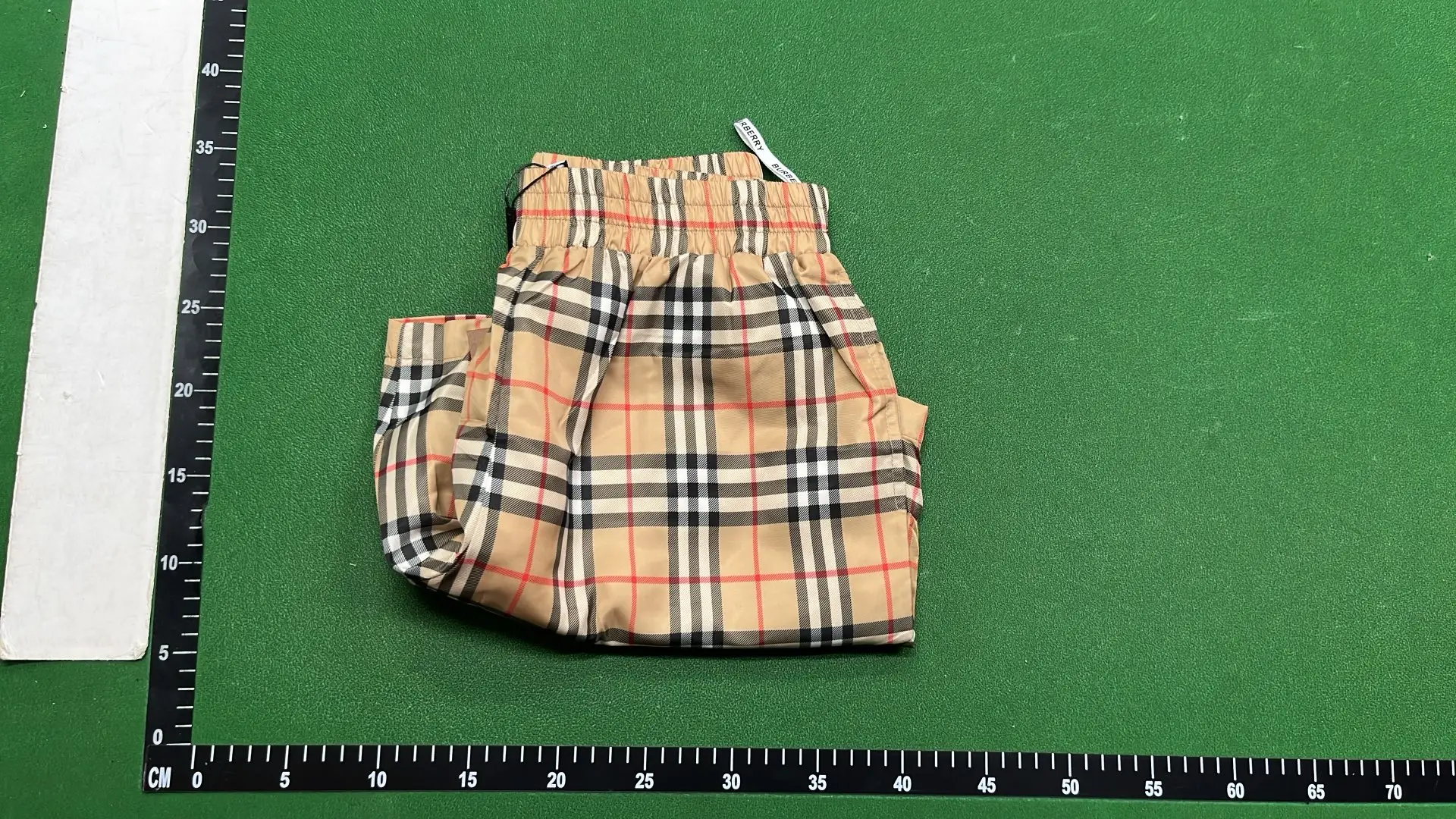 1:1 Batch Burberry shorts  in the Best OopBuy Spreadsheet QC photos