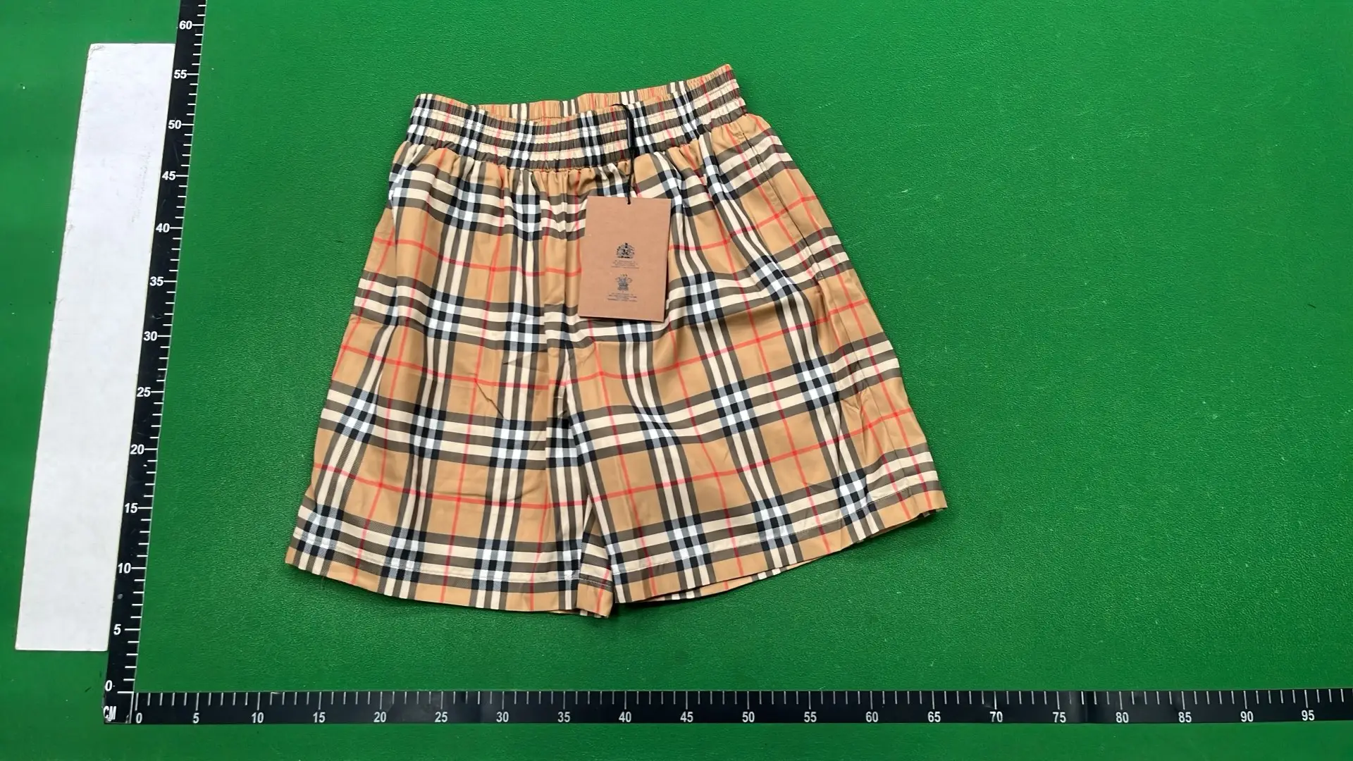1:1 Batch Burberry shorts  in the Best OopBuy Spreadsheet QC photos
