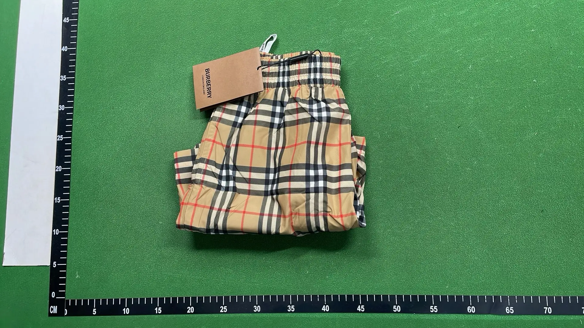 1:1 Batch Burberry shorts  in the Best OopBuy Spreadsheet QC photos