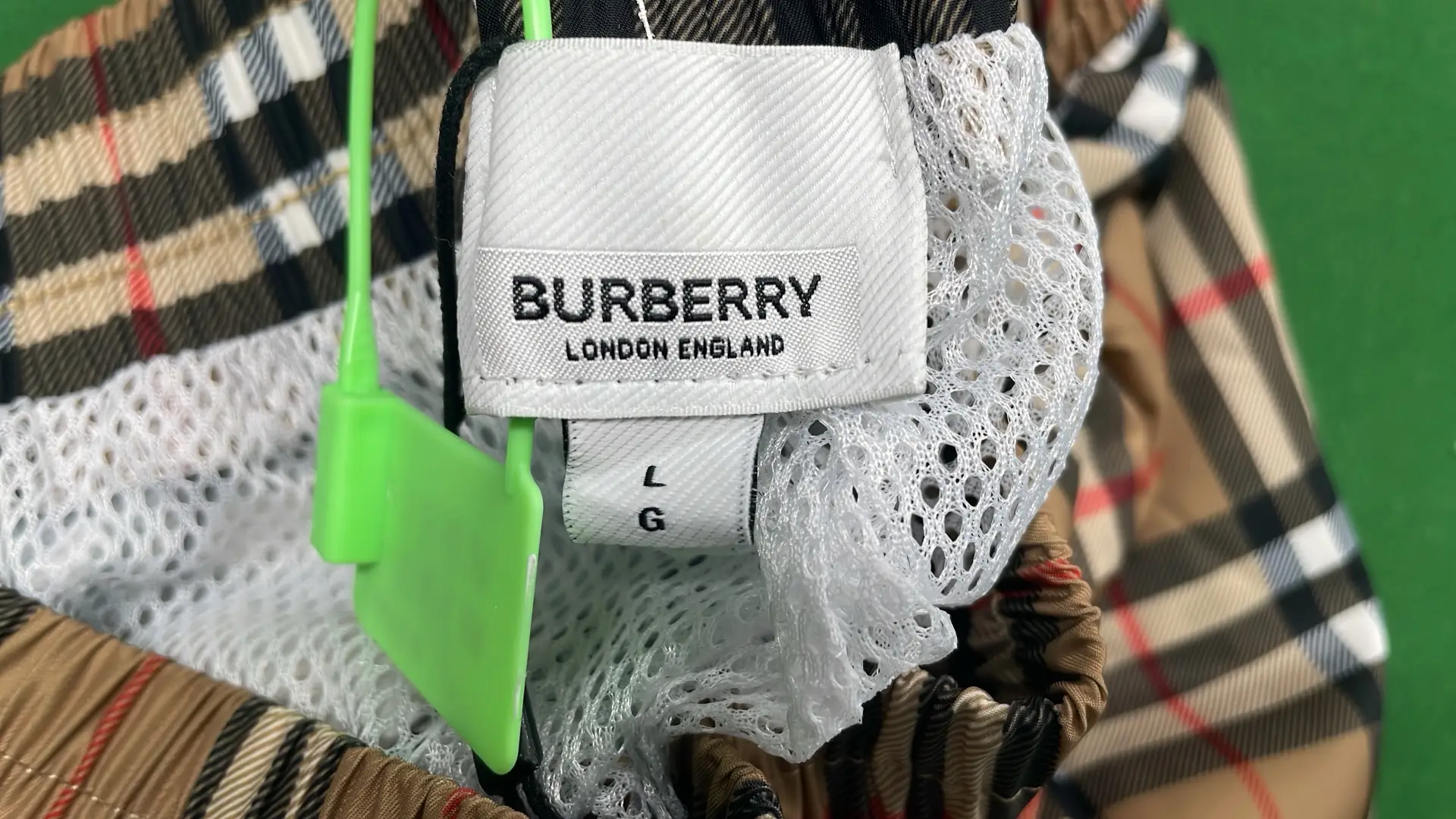 1:1 Batch Burberry shorts  in the Best OopBuy Spreadsheet QC photos