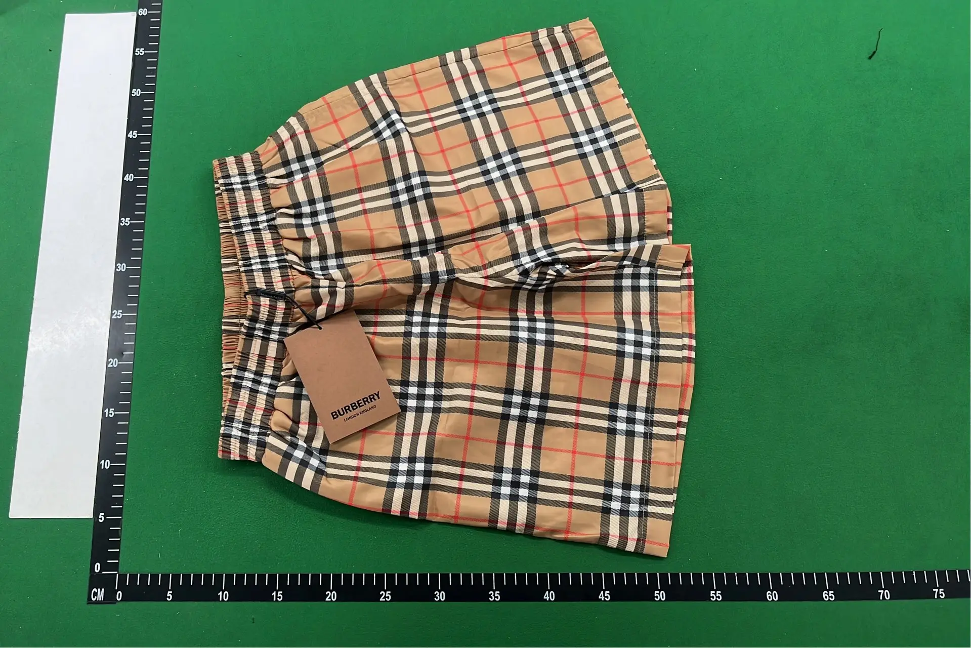 1:1 Batch Burberry shorts  in the Best OopBuy Spreadsheet QC photos