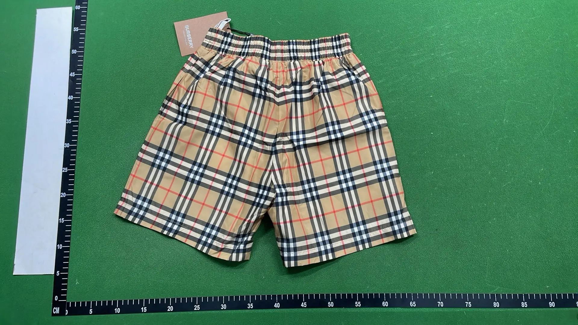 1:1 Batch Burberry shorts  in the Best OopBuy Spreadsheet QC photos