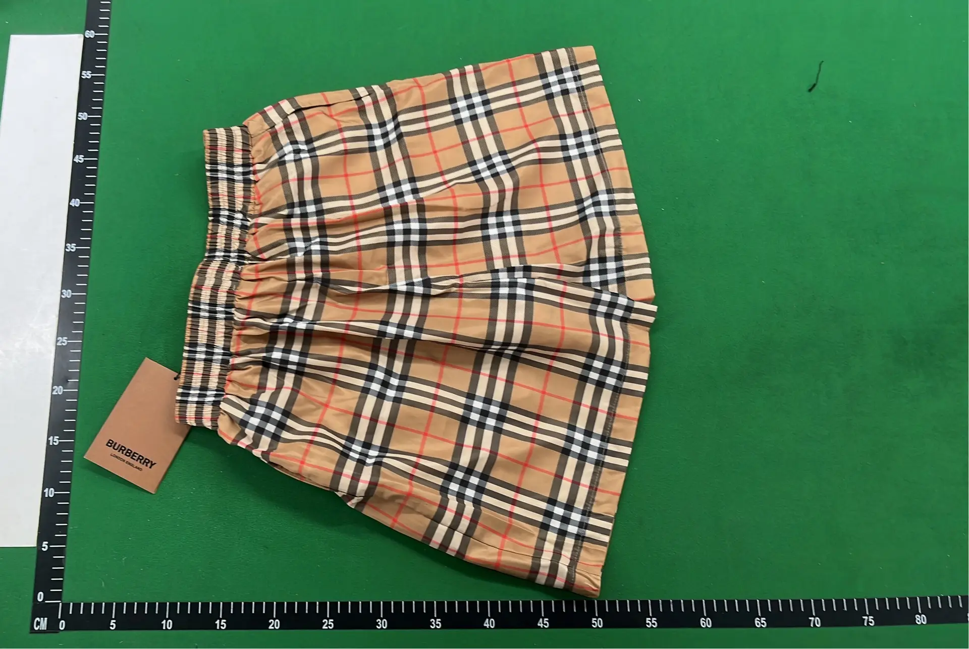 1:1 Batch Burberry shorts  in the Best OopBuy Spreadsheet QC photos
