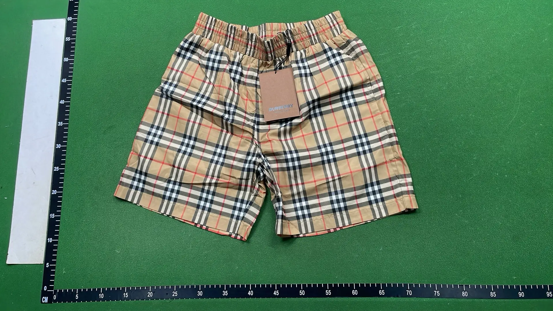 1:1 Batch Burberry shorts  in the Best OopBuy Spreadsheet QC photos
