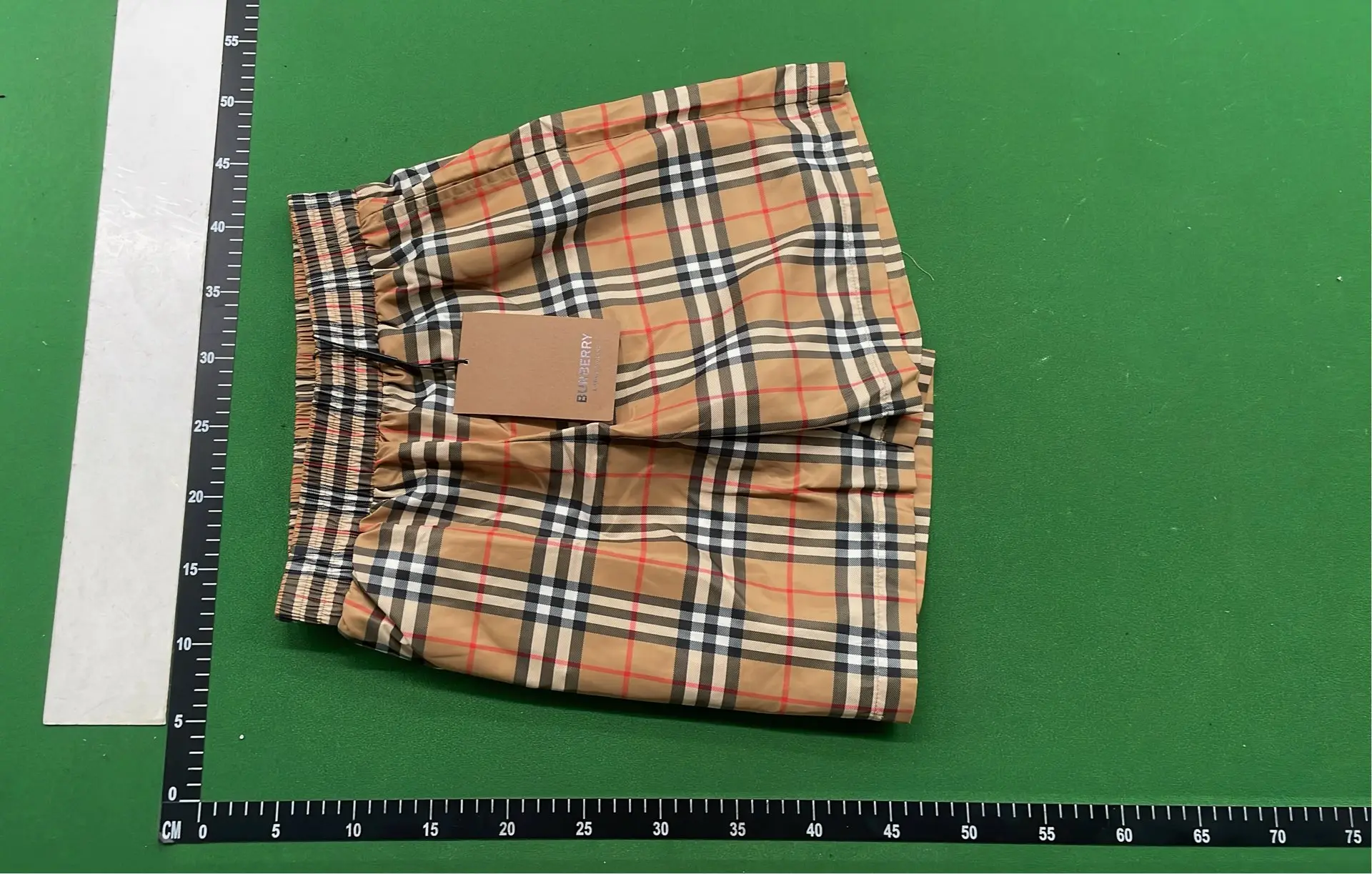1:1 Batch Burberry shorts  in the Best OopBuy Spreadsheet QC photos