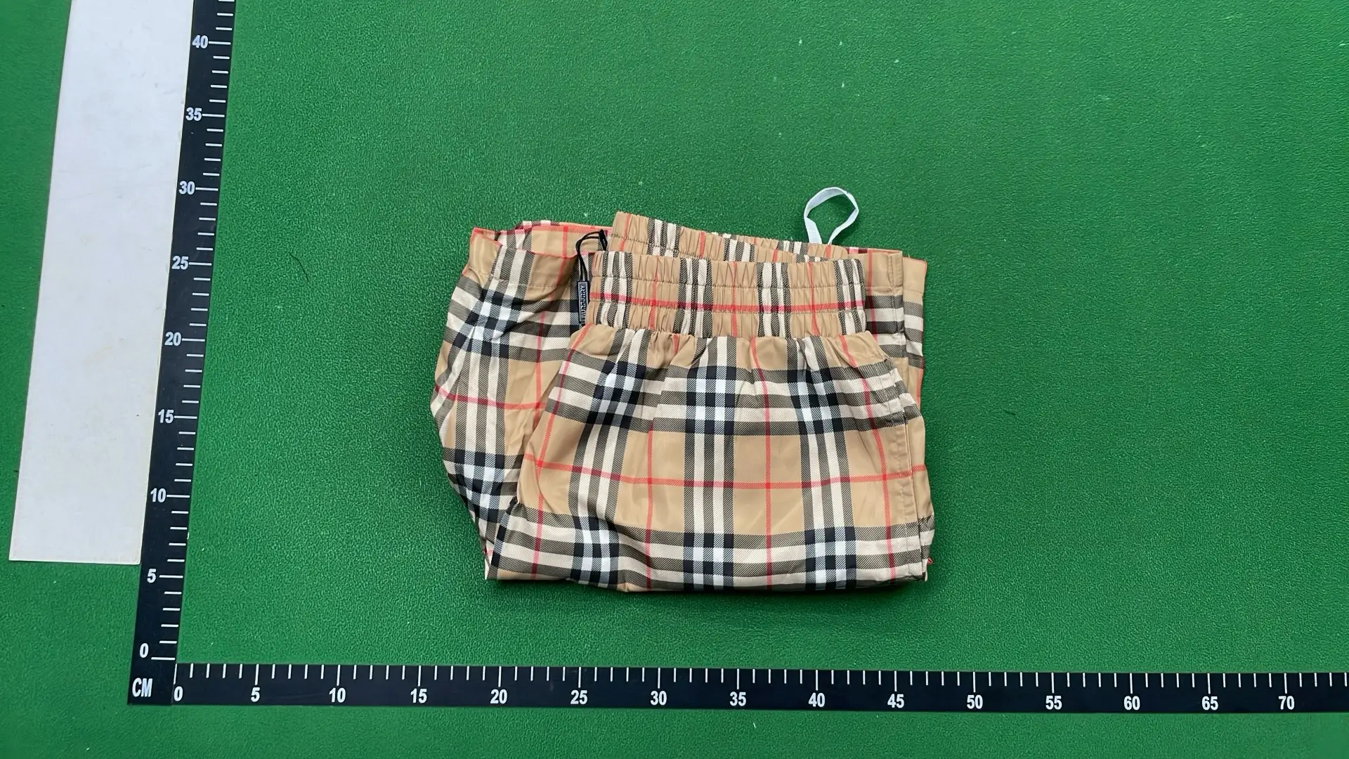 1:1 Batch Burberry shorts  in the Best OopBuy Spreadsheet QC photos