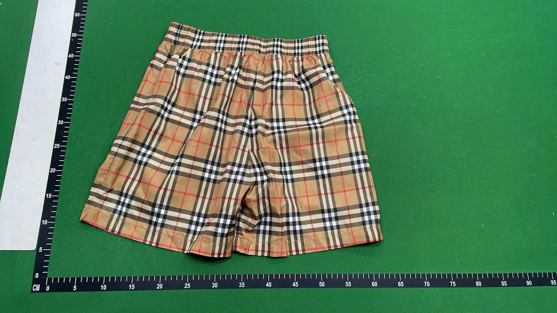1:1 Batch Burberry shorts  in the Best OopBuy Spreadsheet QC photos