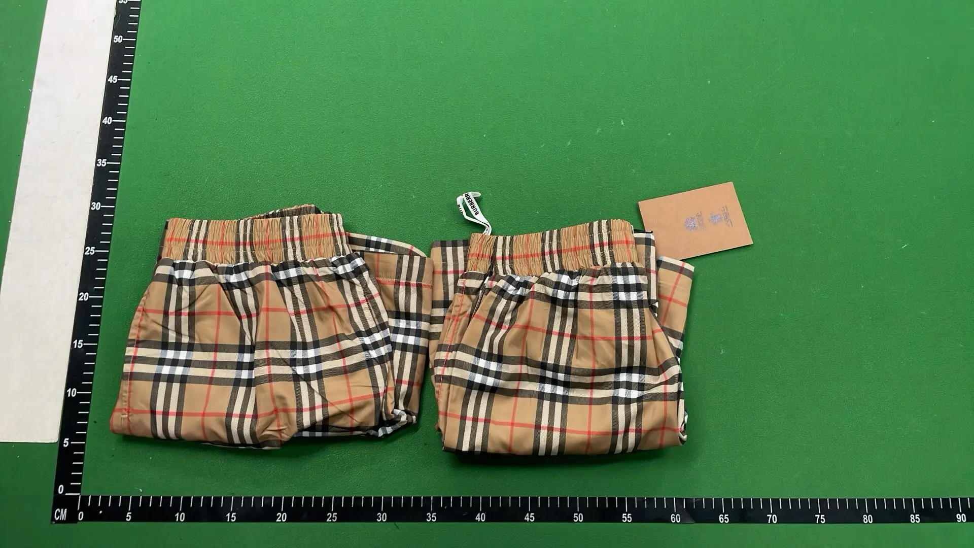1:1 Batch Burberry shorts  in the Best OopBuy Spreadsheet QC photos