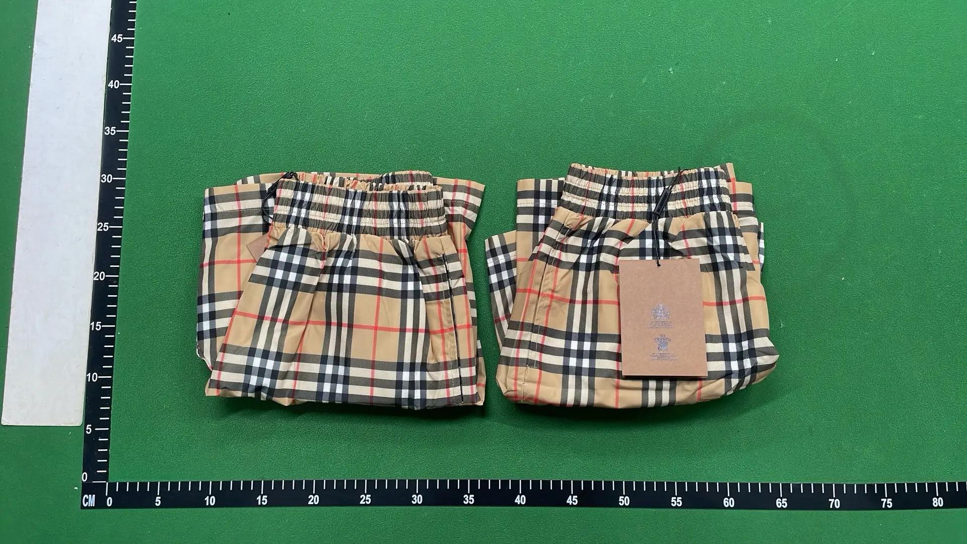 1:1 Batch Burberry shorts  in the Best OopBuy Spreadsheet QC photos