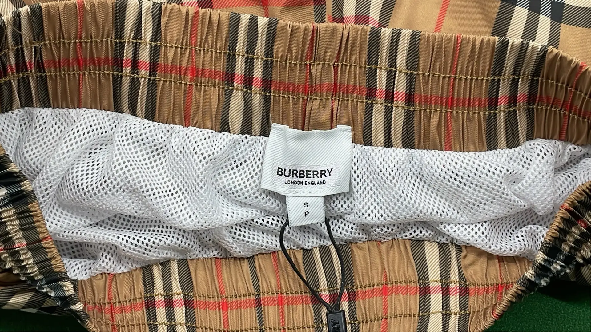 1:1 Batch Burberry shorts  in the Best OopBuy Spreadsheet QC photos