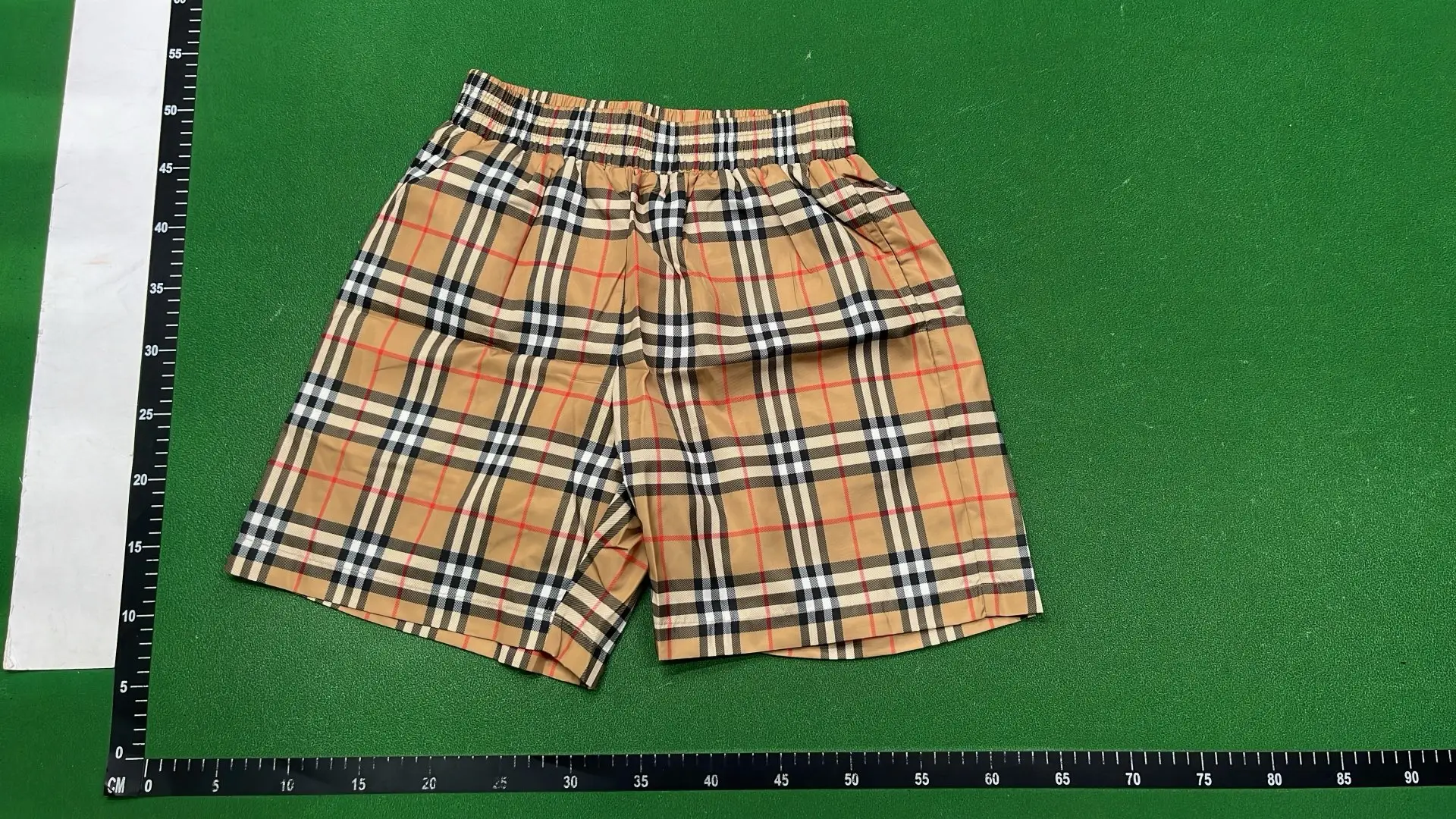 1:1 Batch Burberry shorts  in the Best OopBuy Spreadsheet QC photos