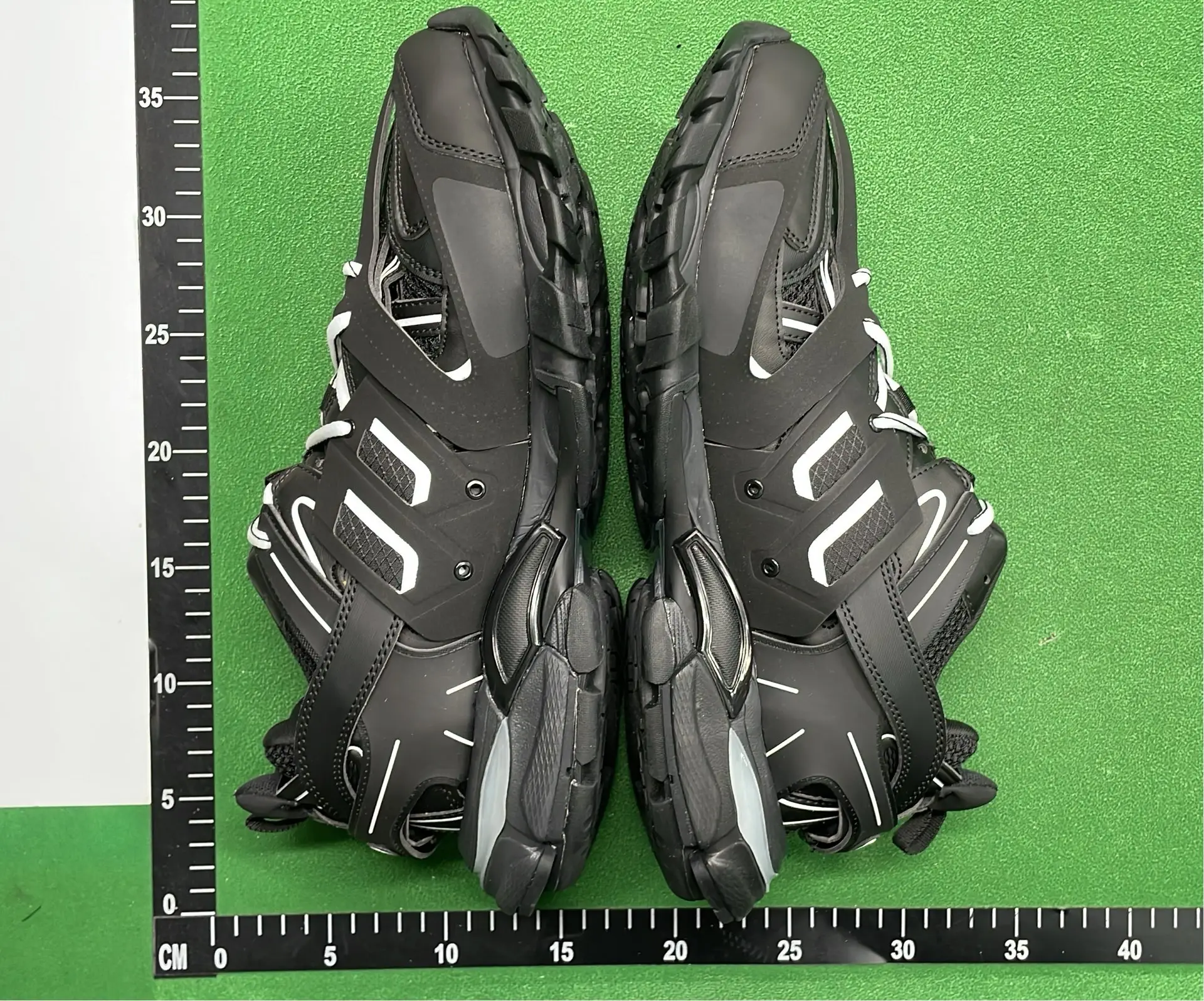  🔥1:1 batch Balenciaga Track 1.0 – QC photos preview | CnFans  | 7581388025